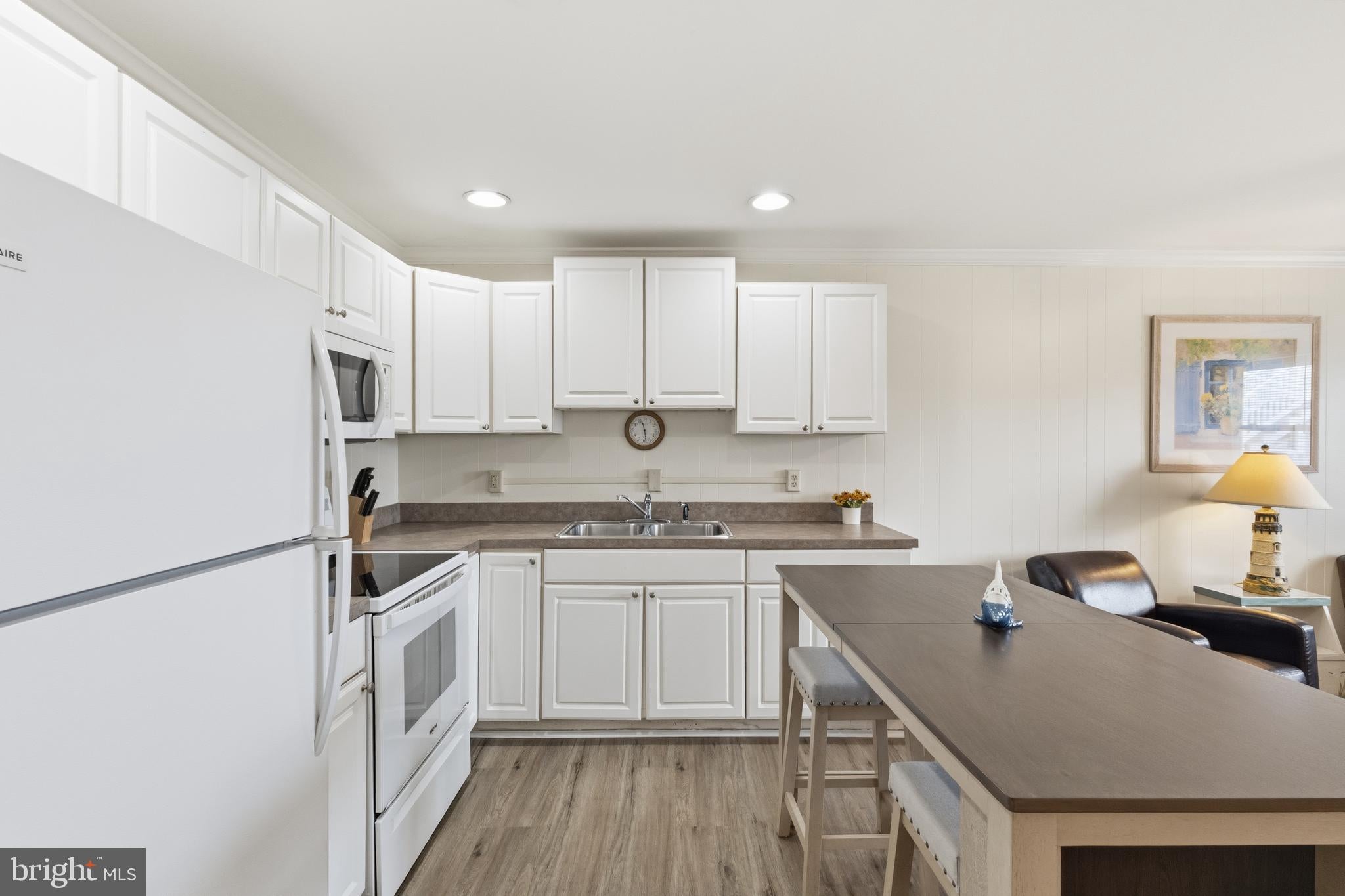 409 SAINT LOUIS AVENUE 60