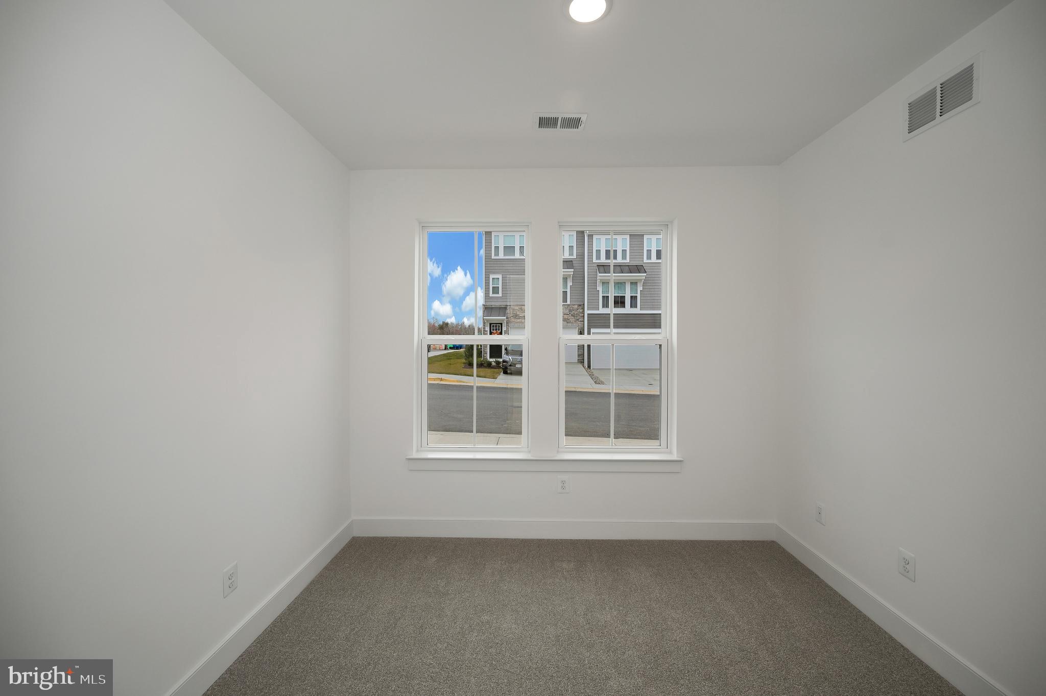 THE GROVE AT JACKSON VILLAGE - Residential Lease