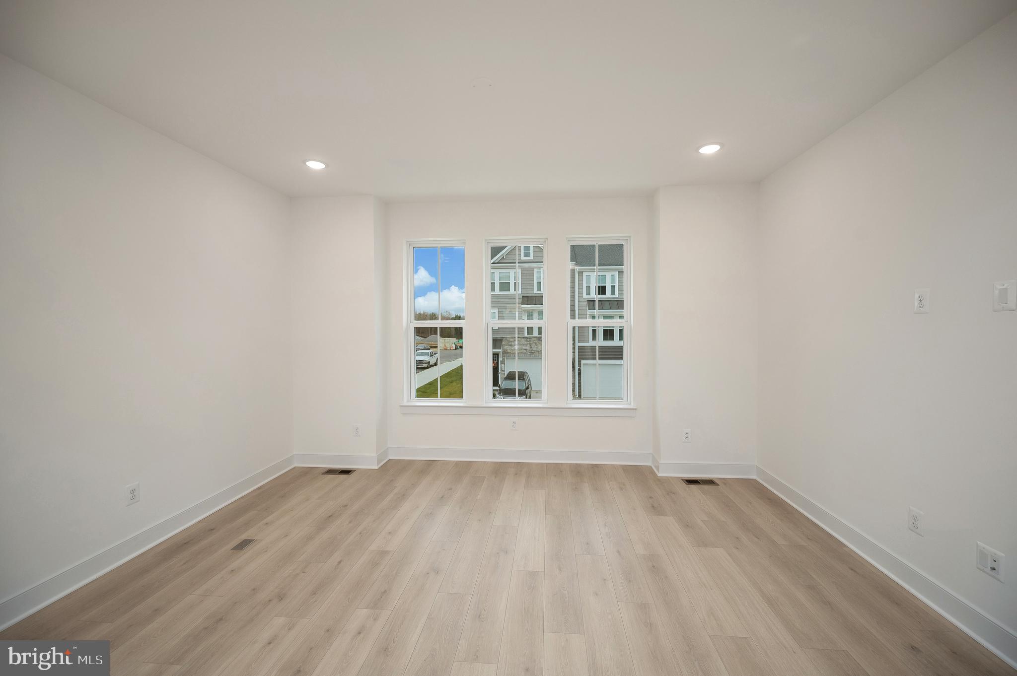 THE GROVE AT JACKSON VILLAGE - Residential Lease