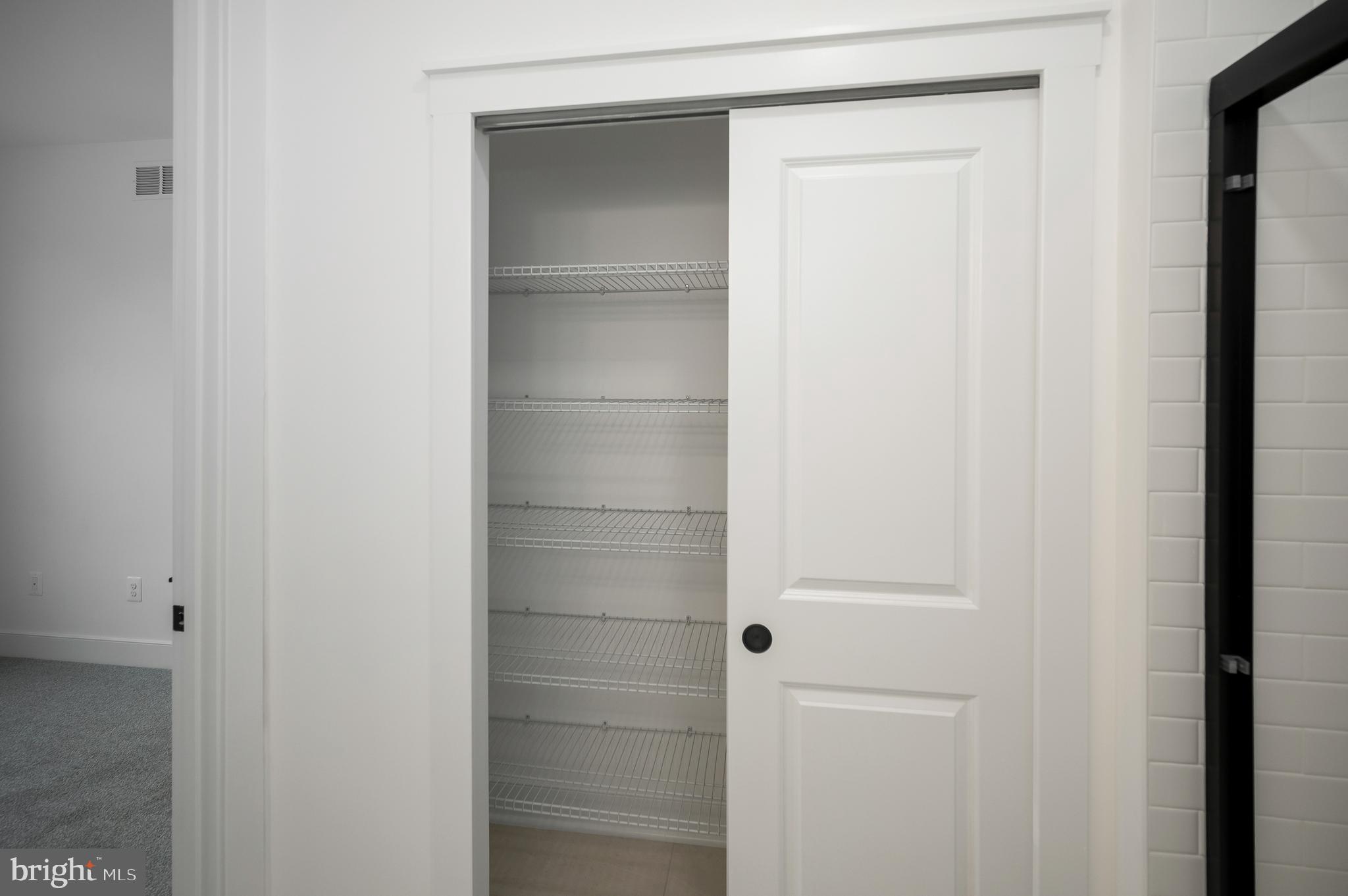 THE GROVE AT JACKSON VILLAGE - Residential Lease