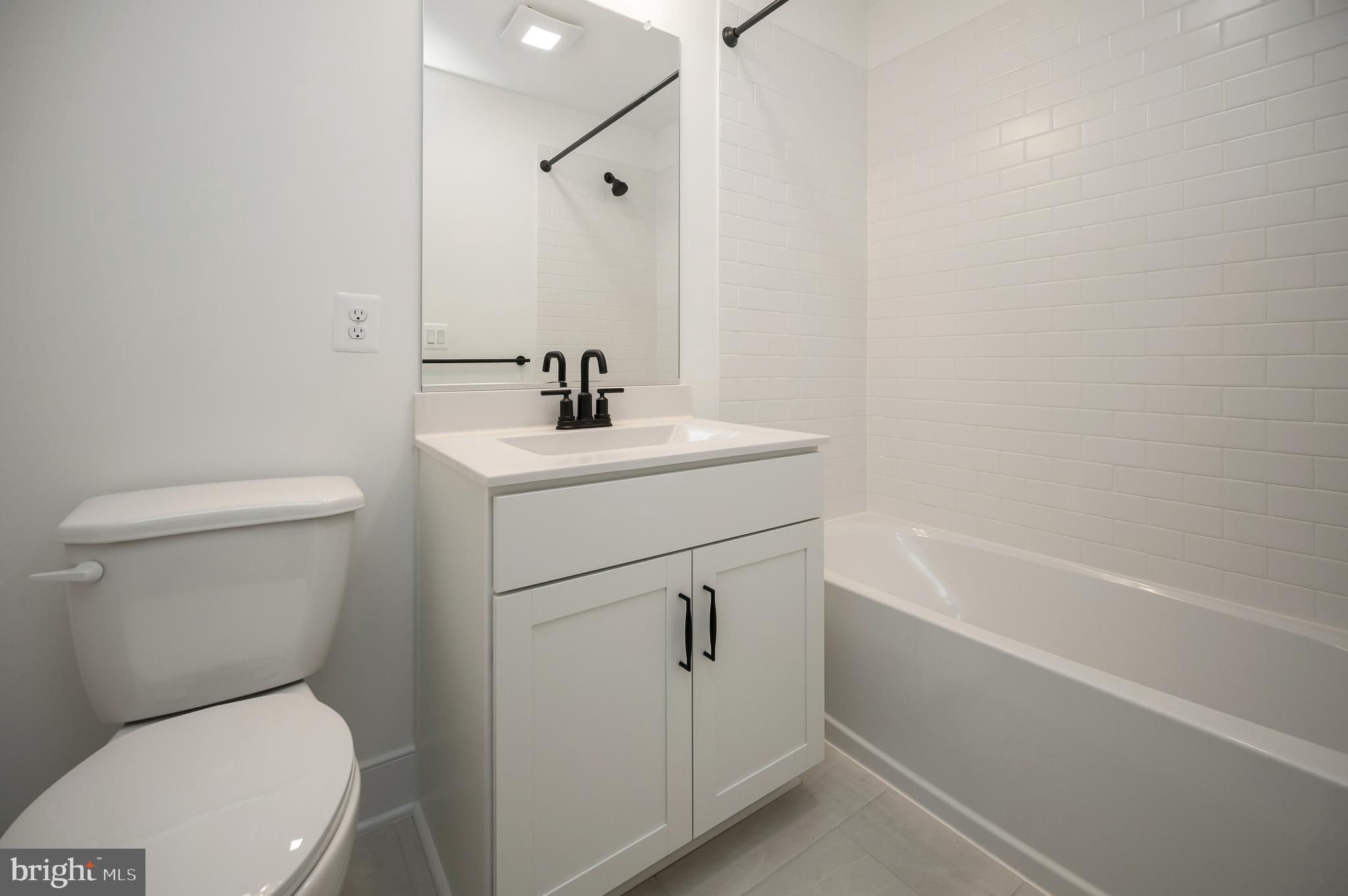 THE GROVE AT JACKSON VILLAGE - Residential Lease