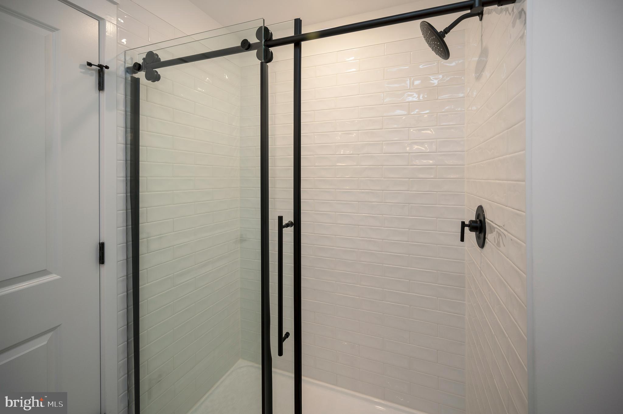 THE GROVE AT JACKSON VILLAGE - Residential Lease