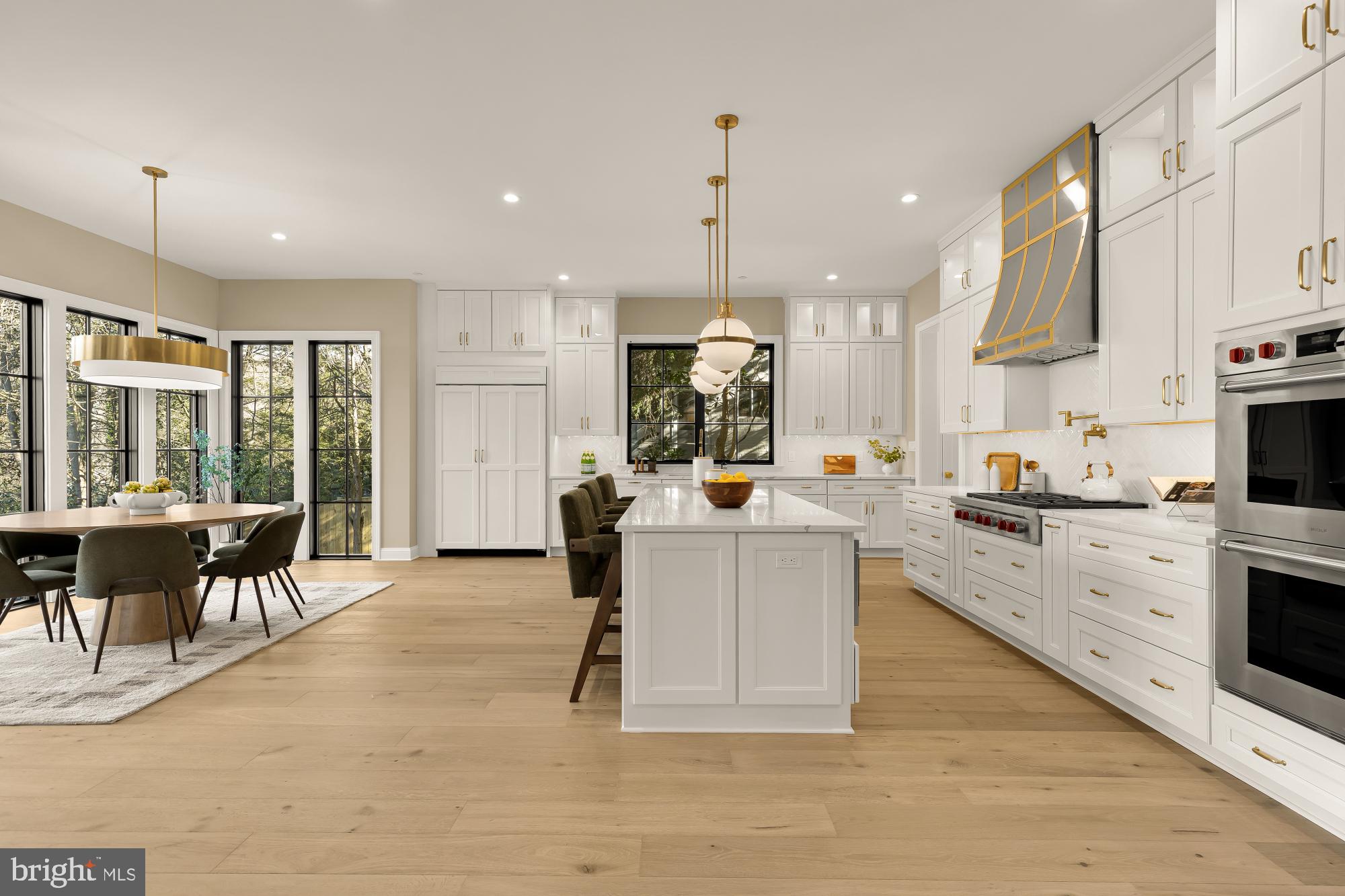 FOREST HILLS - Residential