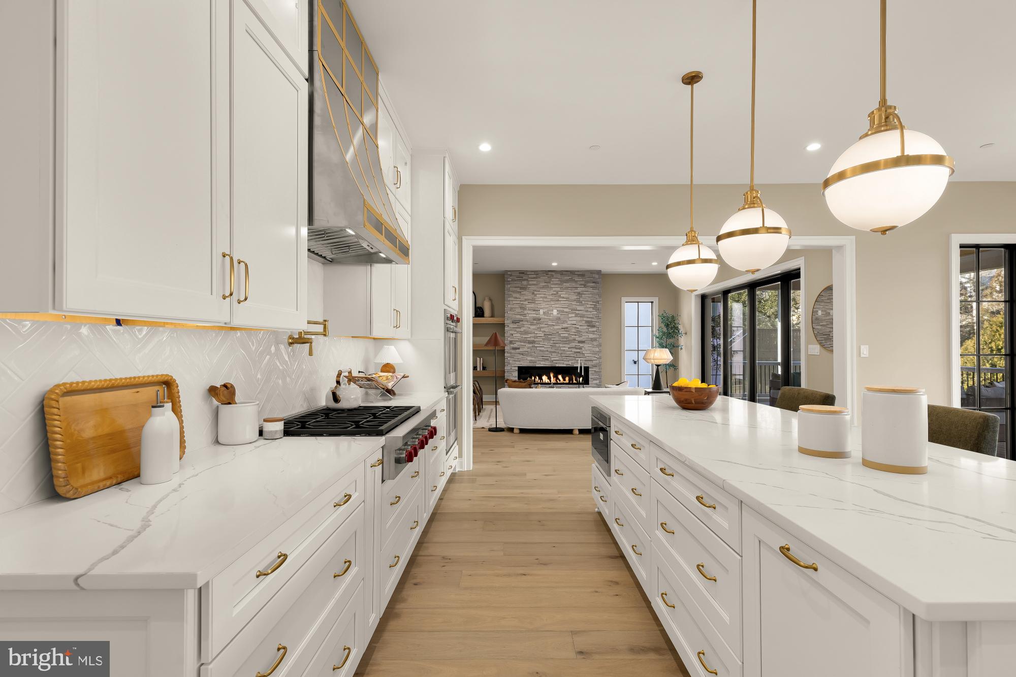 FOREST HILLS - Residential