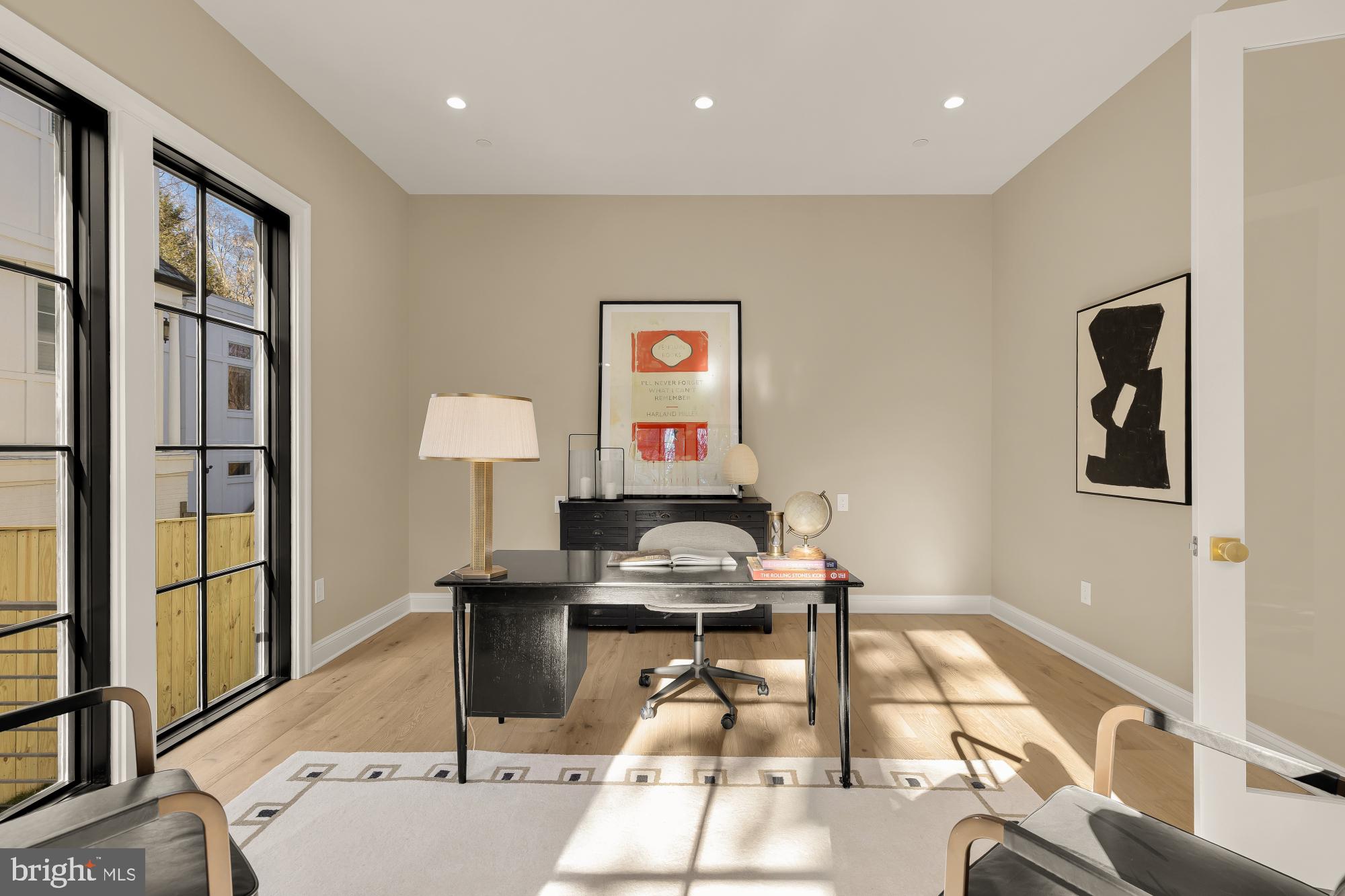 FOREST HILLS - Residential