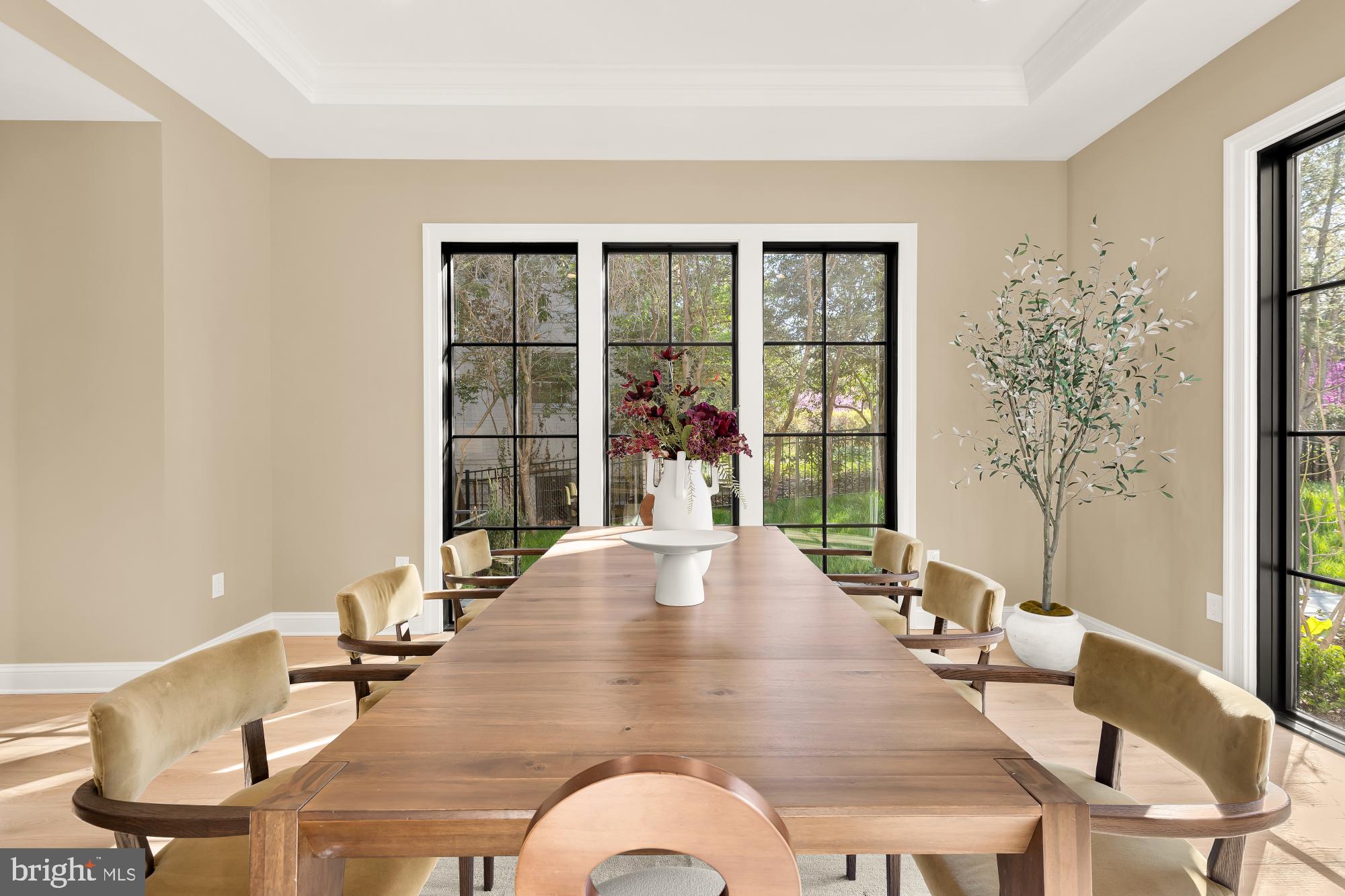 FOREST HILLS - Residential