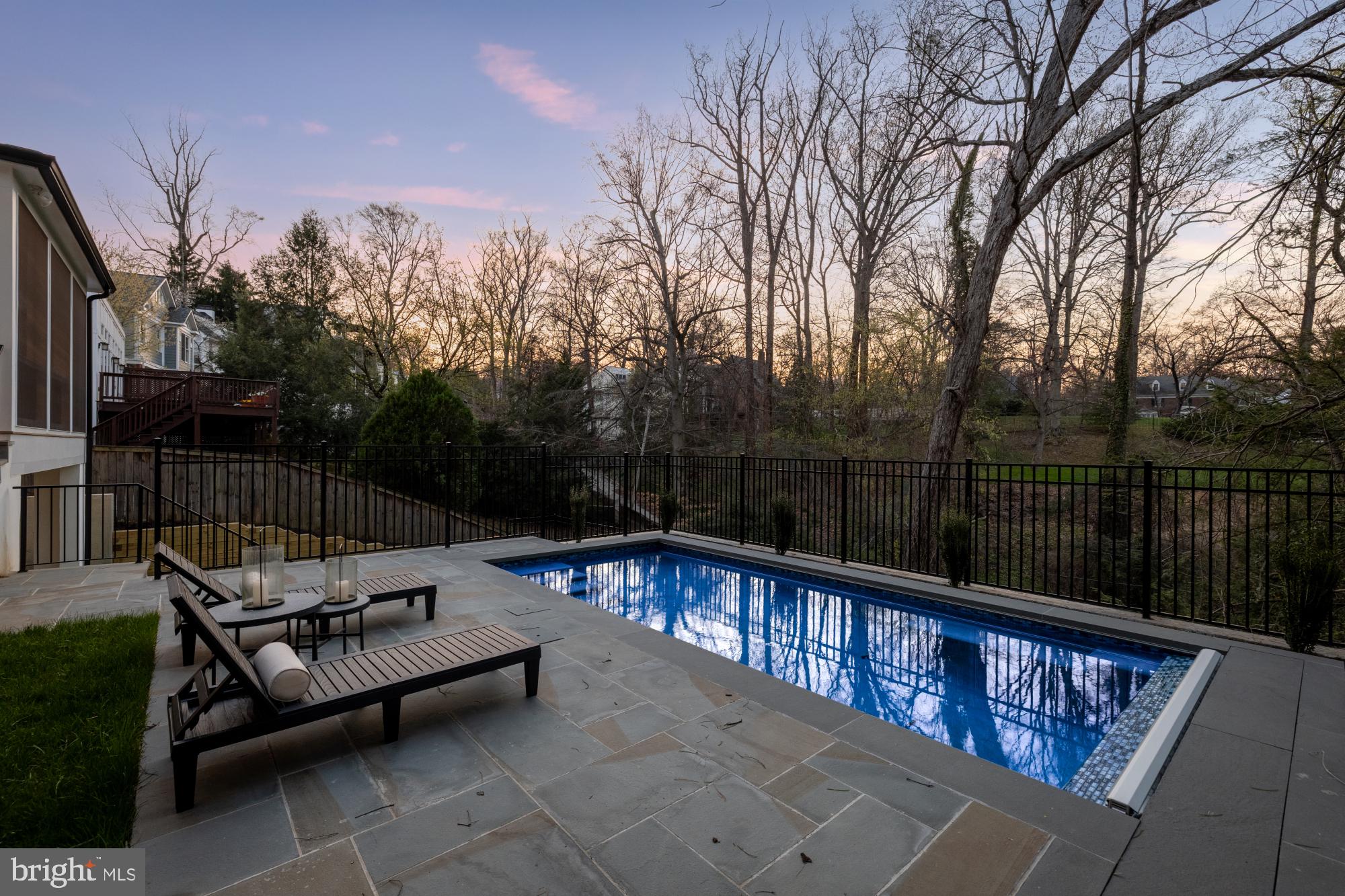 2733 CHESAPEAKE STREET NW