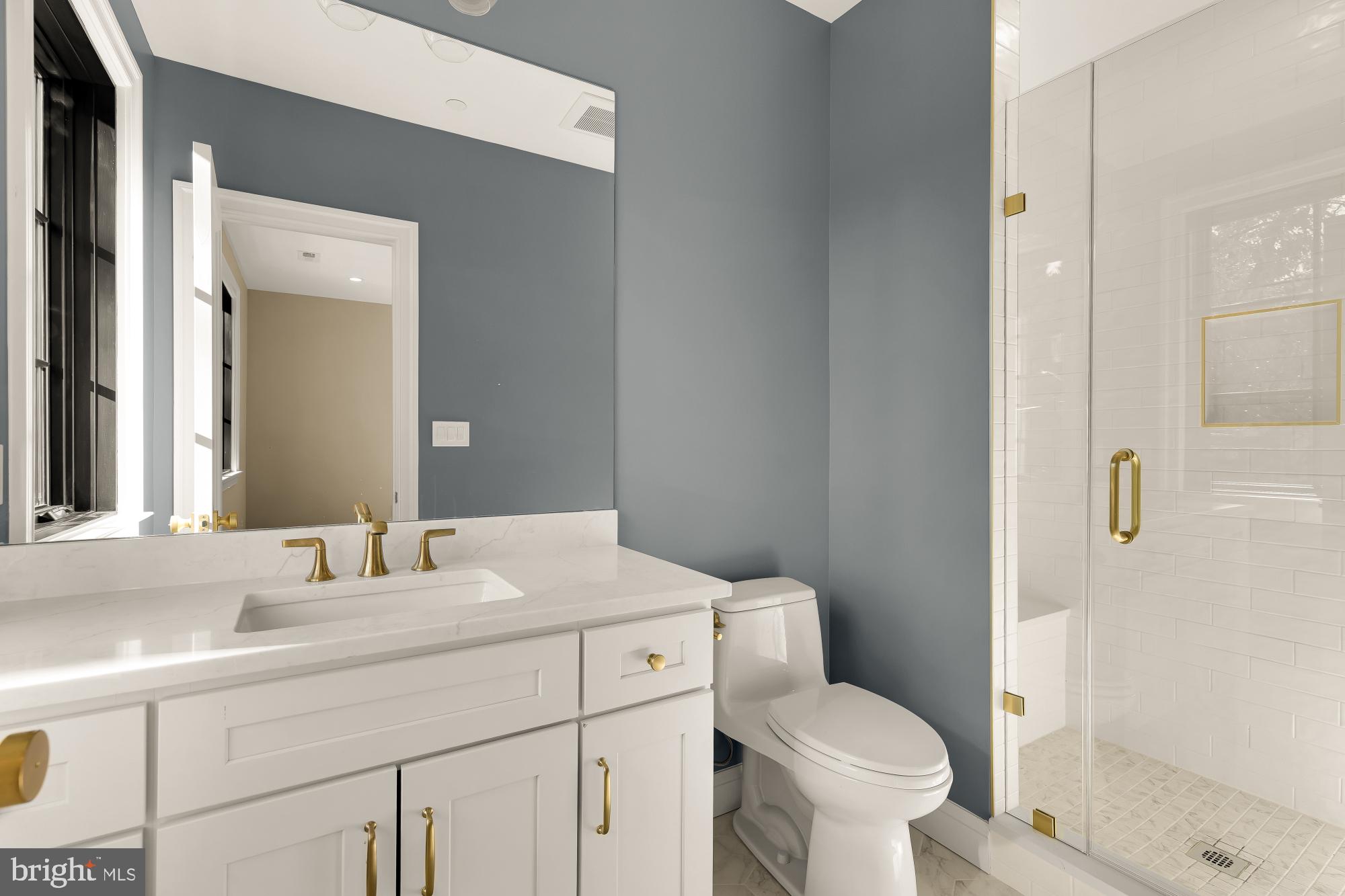 FOREST HILLS - Residential