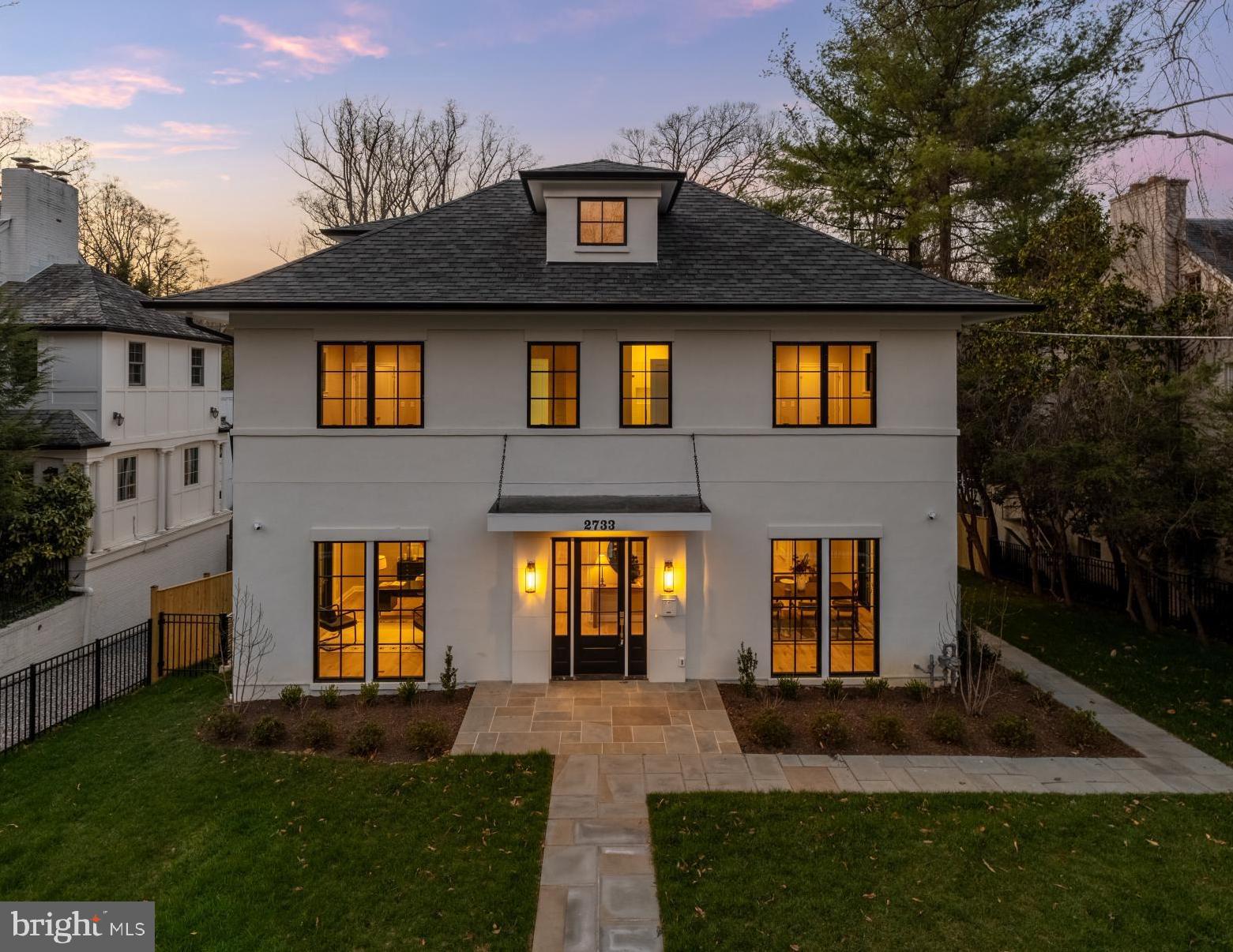 FOREST HILLS - Residential