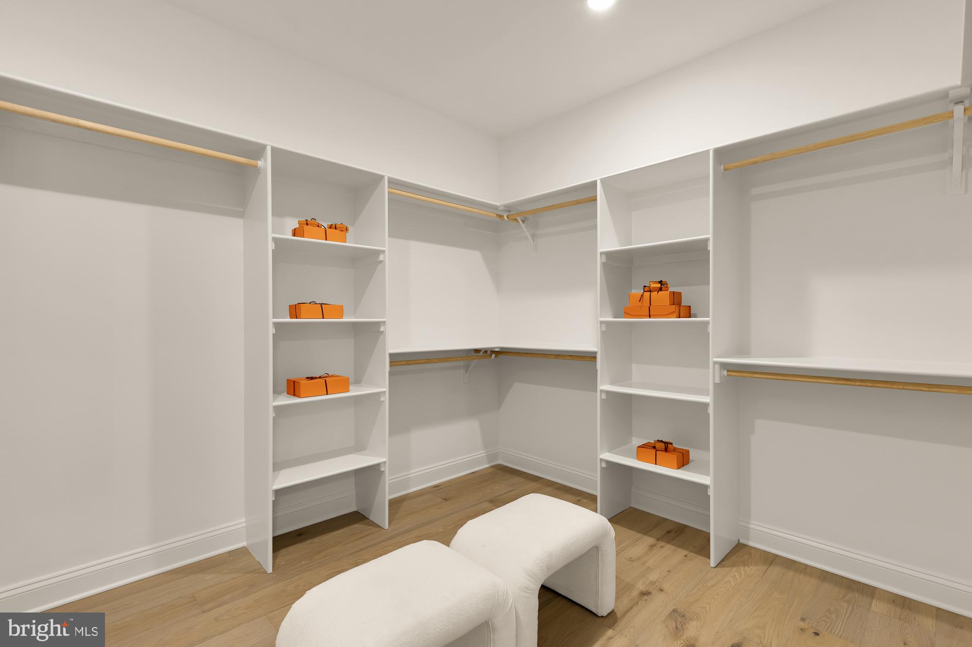 FOREST HILLS - Residential