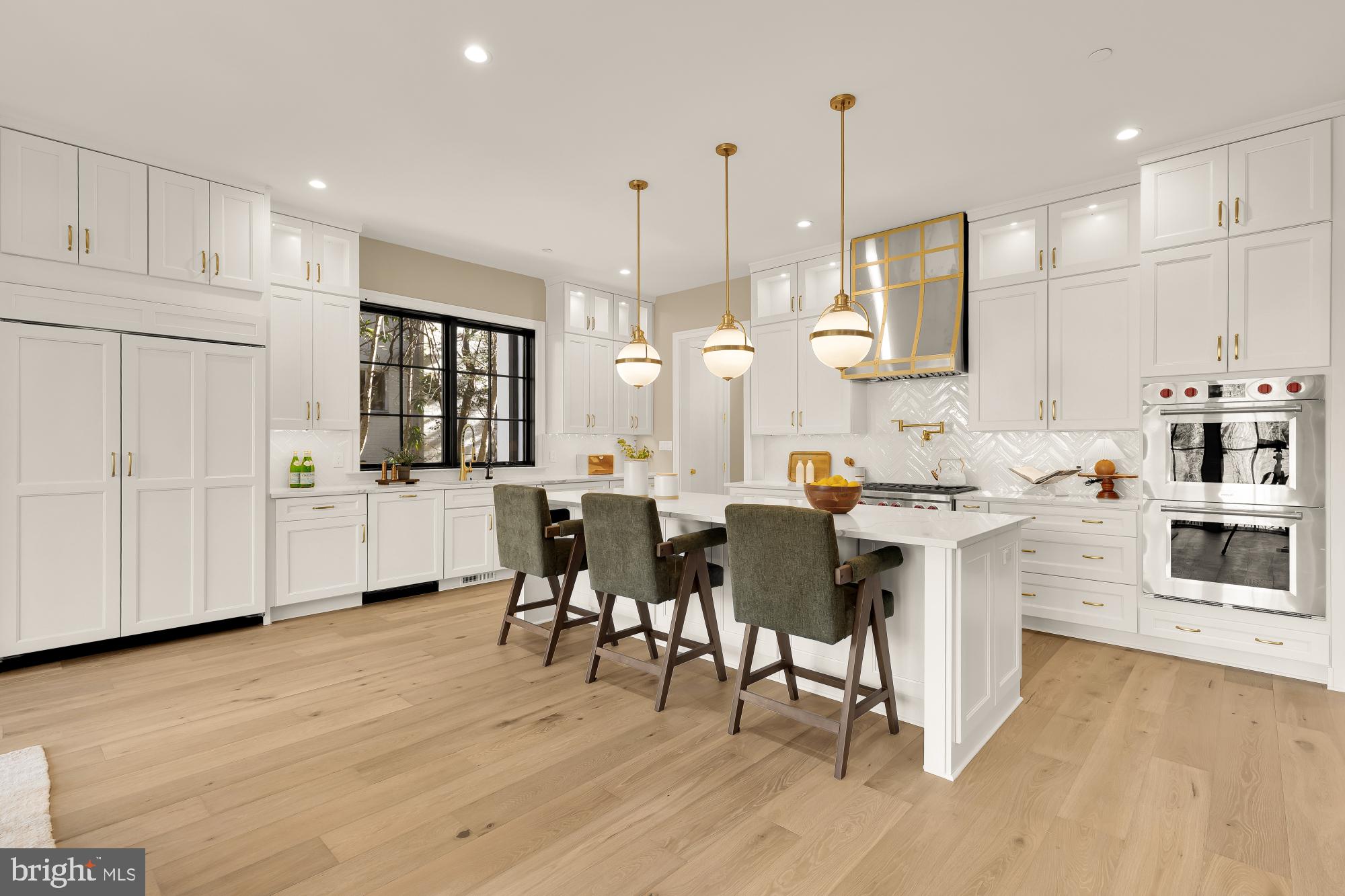 FOREST HILLS - Residential