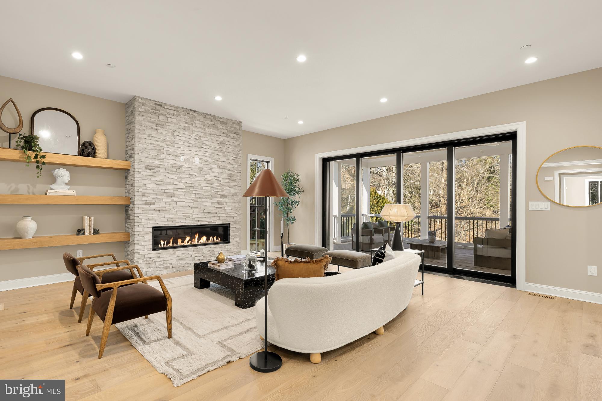 FOREST HILLS - Residential