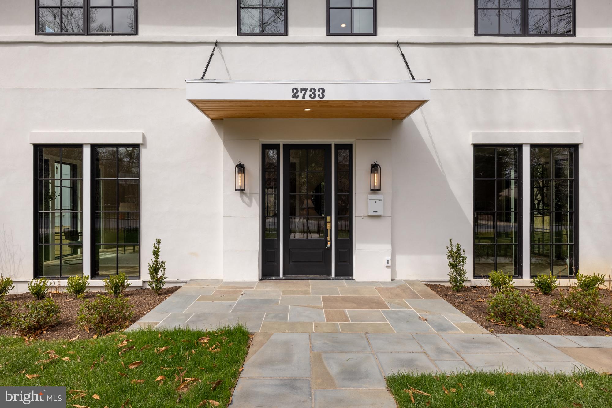 FOREST HILLS - Residential