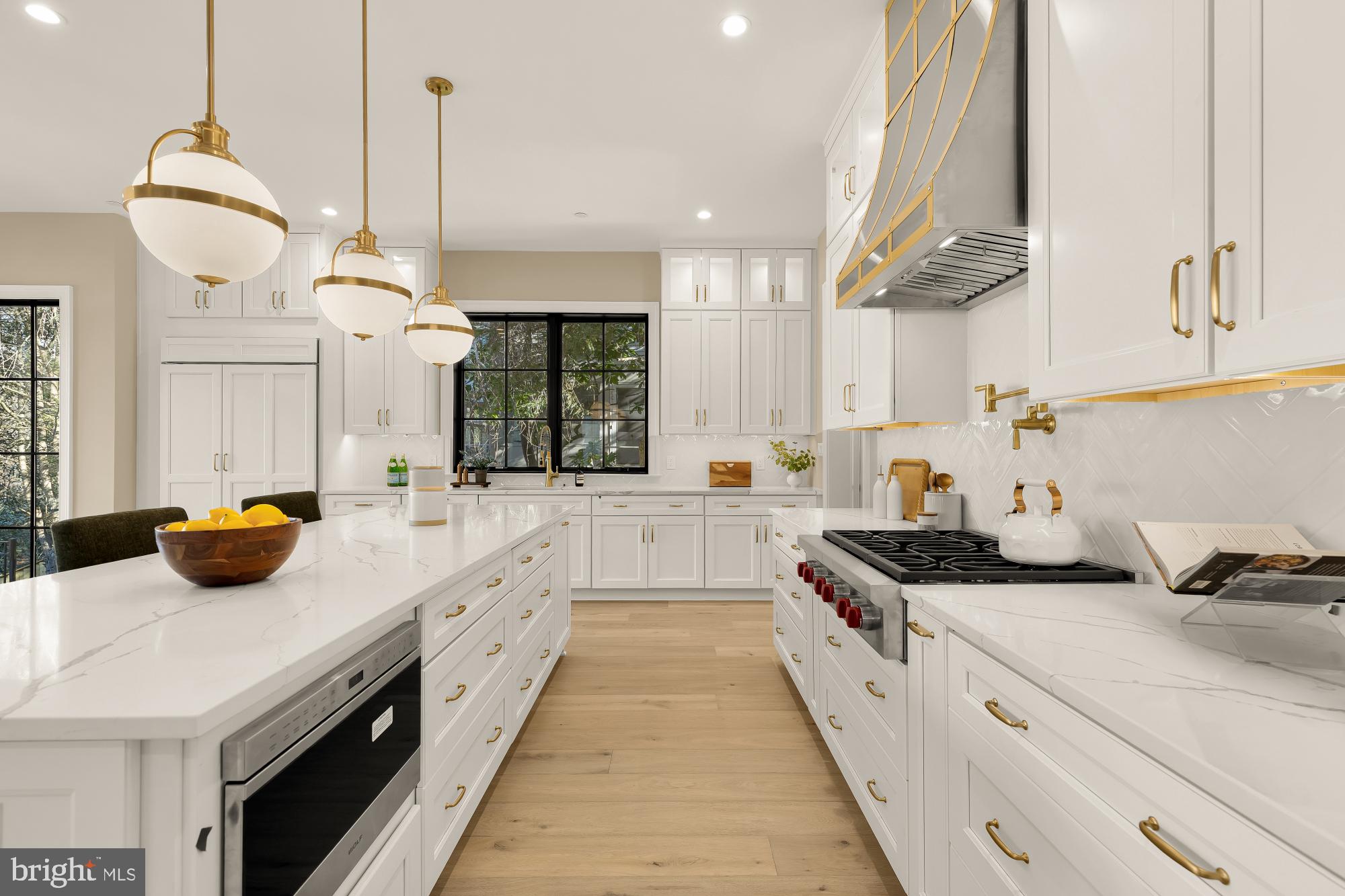 FOREST HILLS - Residential