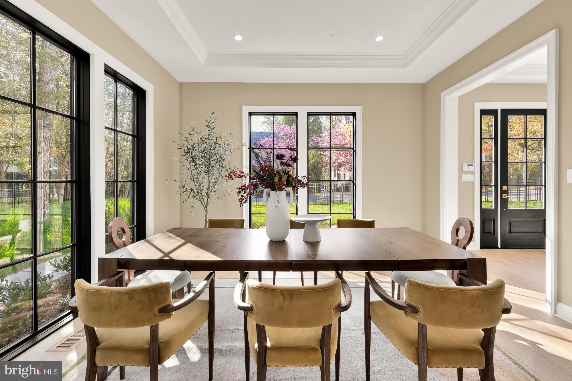 FOREST HILLS - Residential