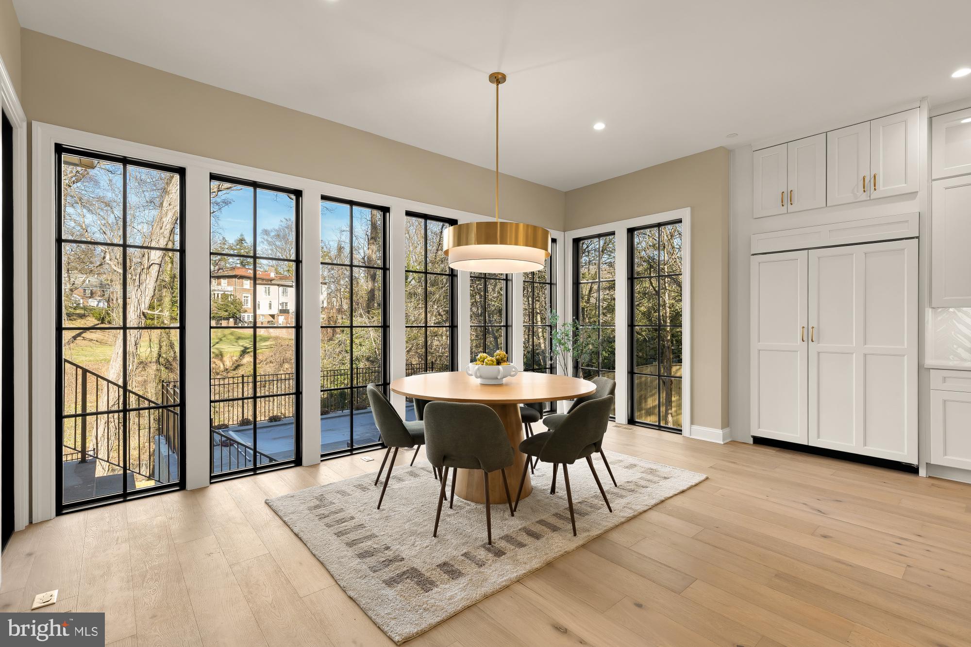 FOREST HILLS - Residential