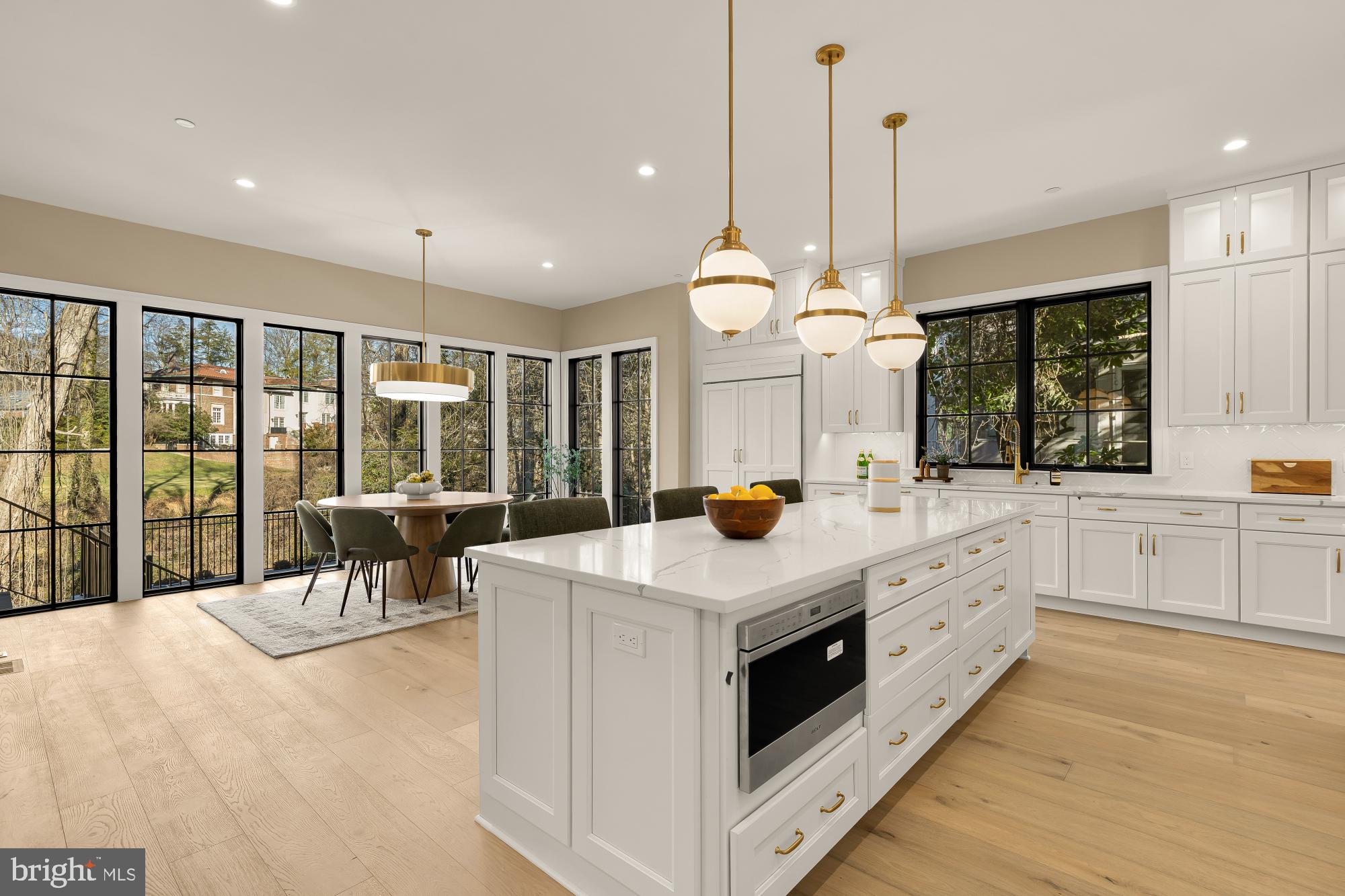 FOREST HILLS - Residential