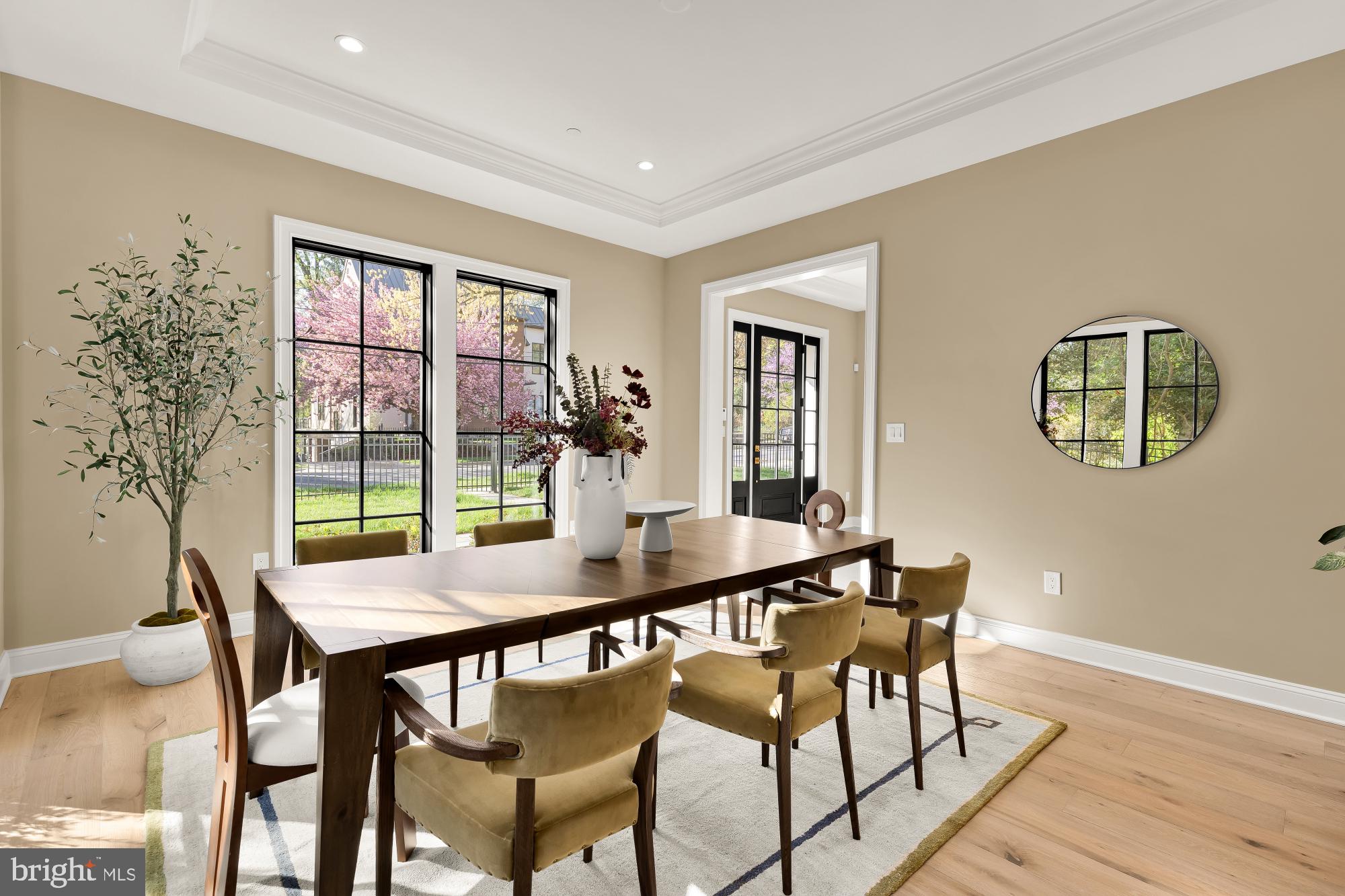 FOREST HILLS - Residential