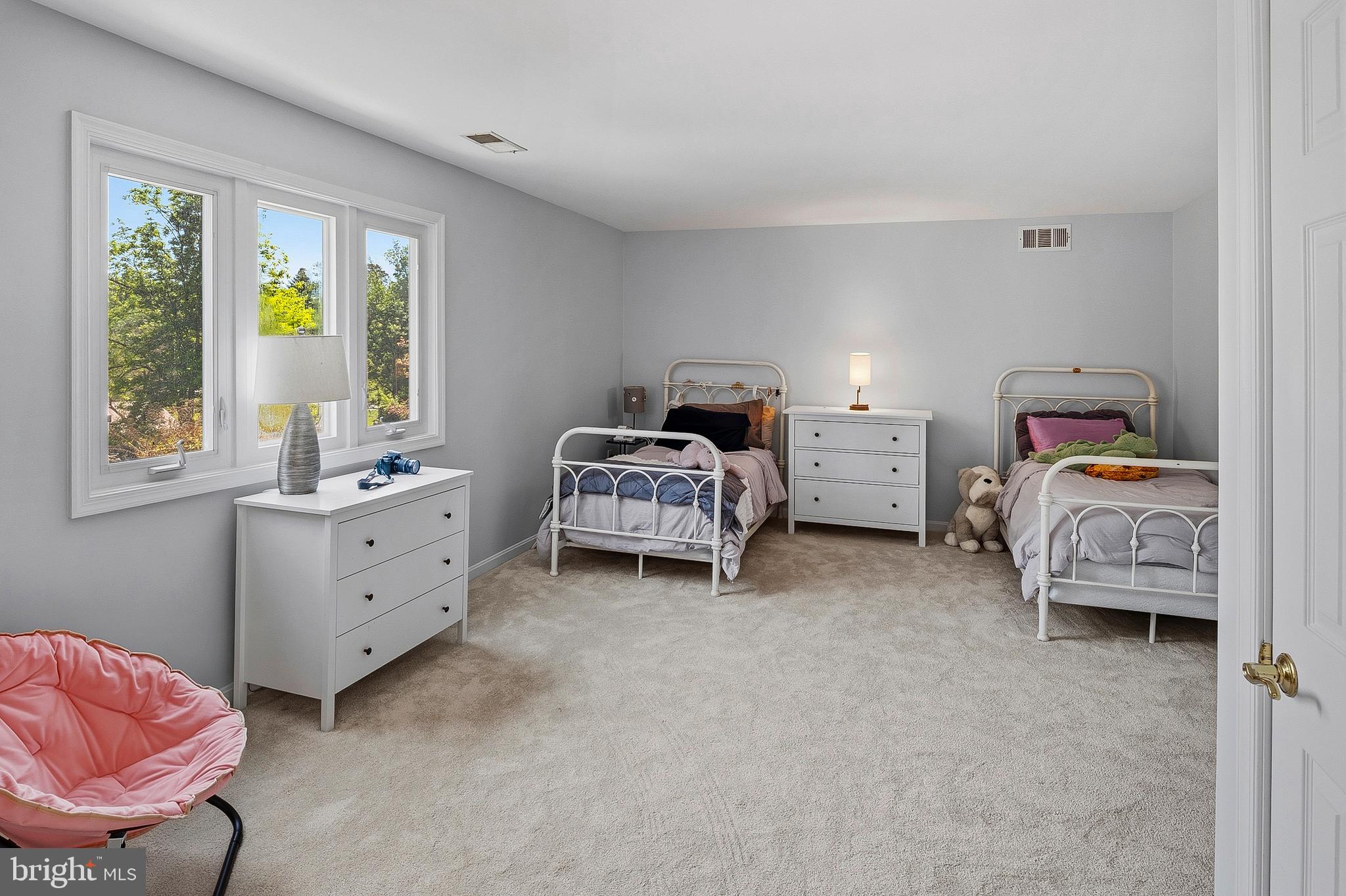 ASHTON OAKS - Residential