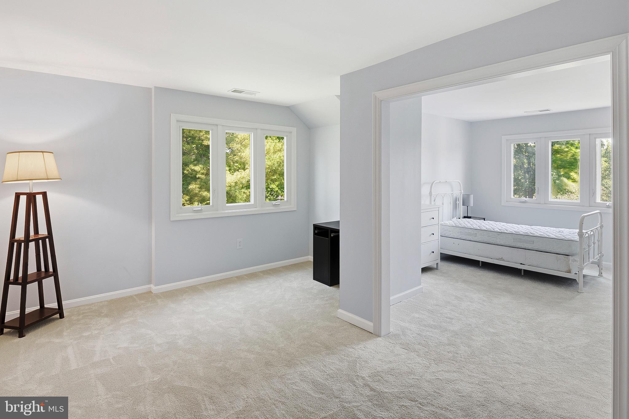 ASHTON OAKS - Residential