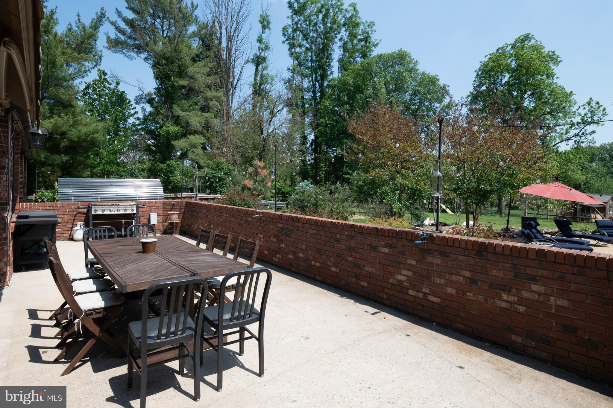 ASHTON OAKS - Residential