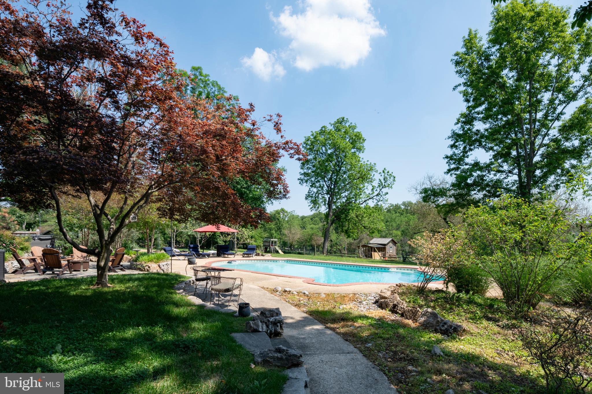 ASHTON OAKS - Residential