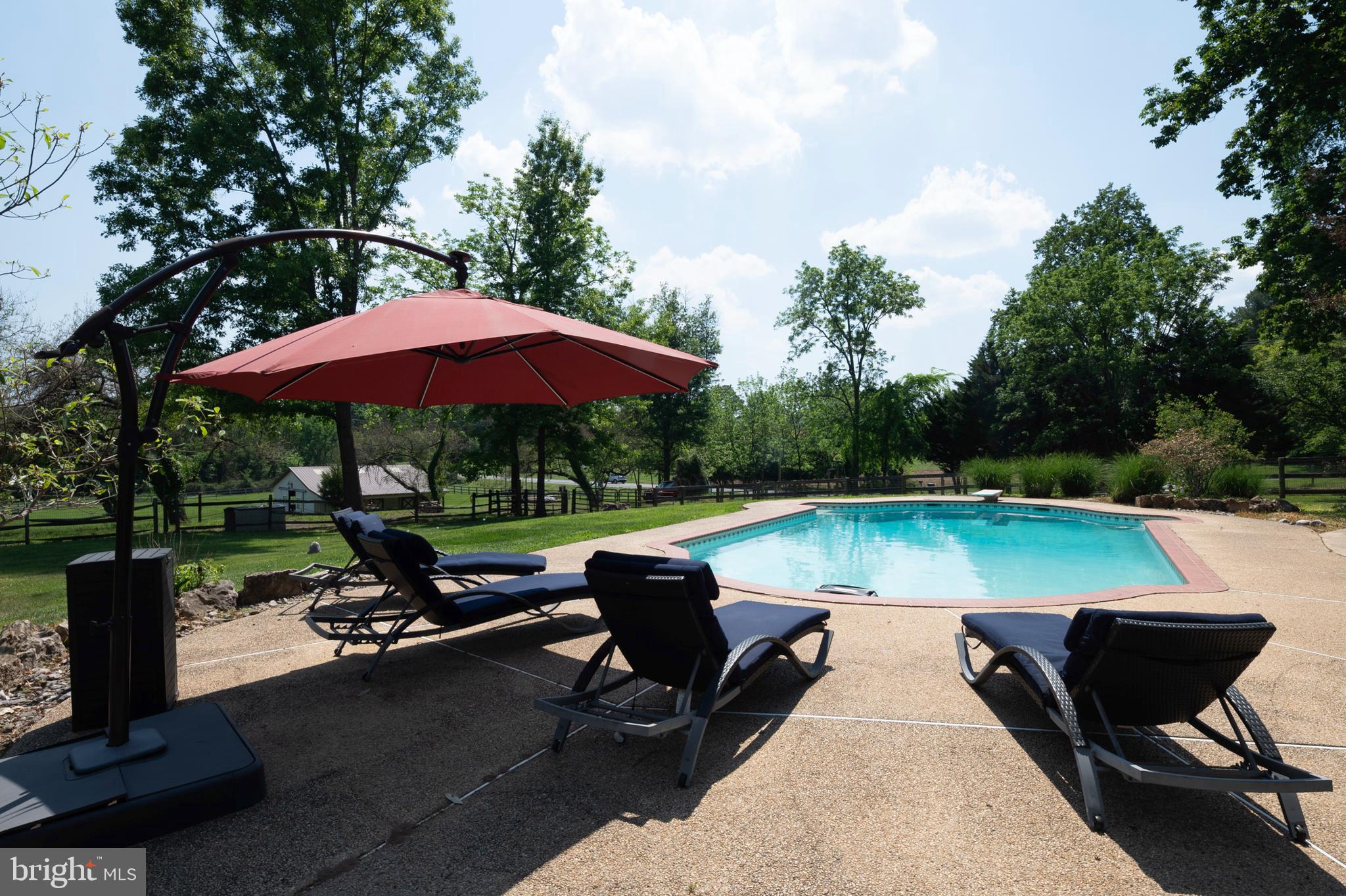 ASHTON OAKS - Residential