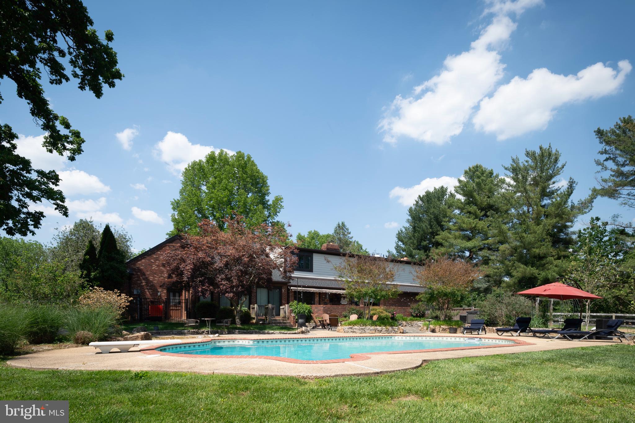 ASHTON OAKS - Residential
