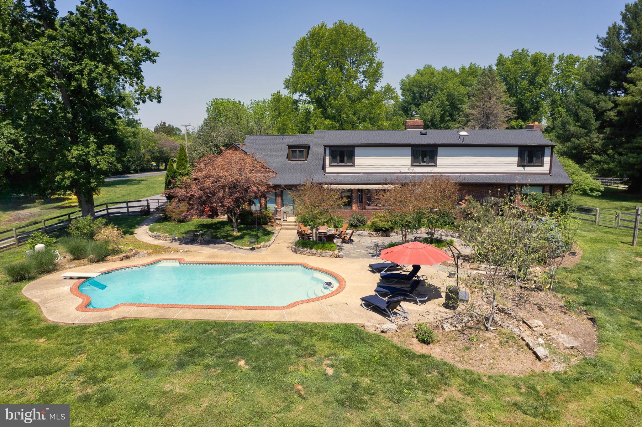 ASHTON OAKS - Residential