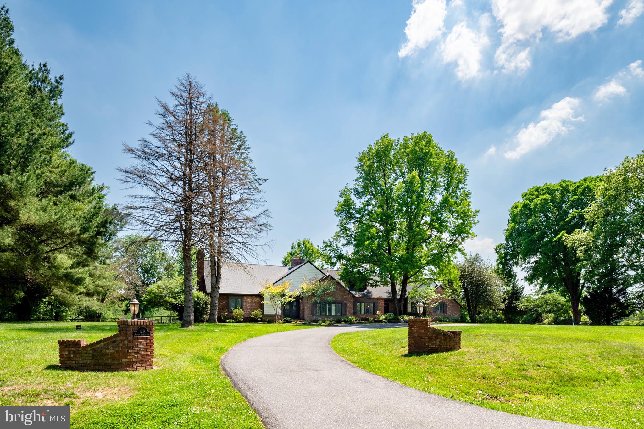 ASHTON OAKS - Residential