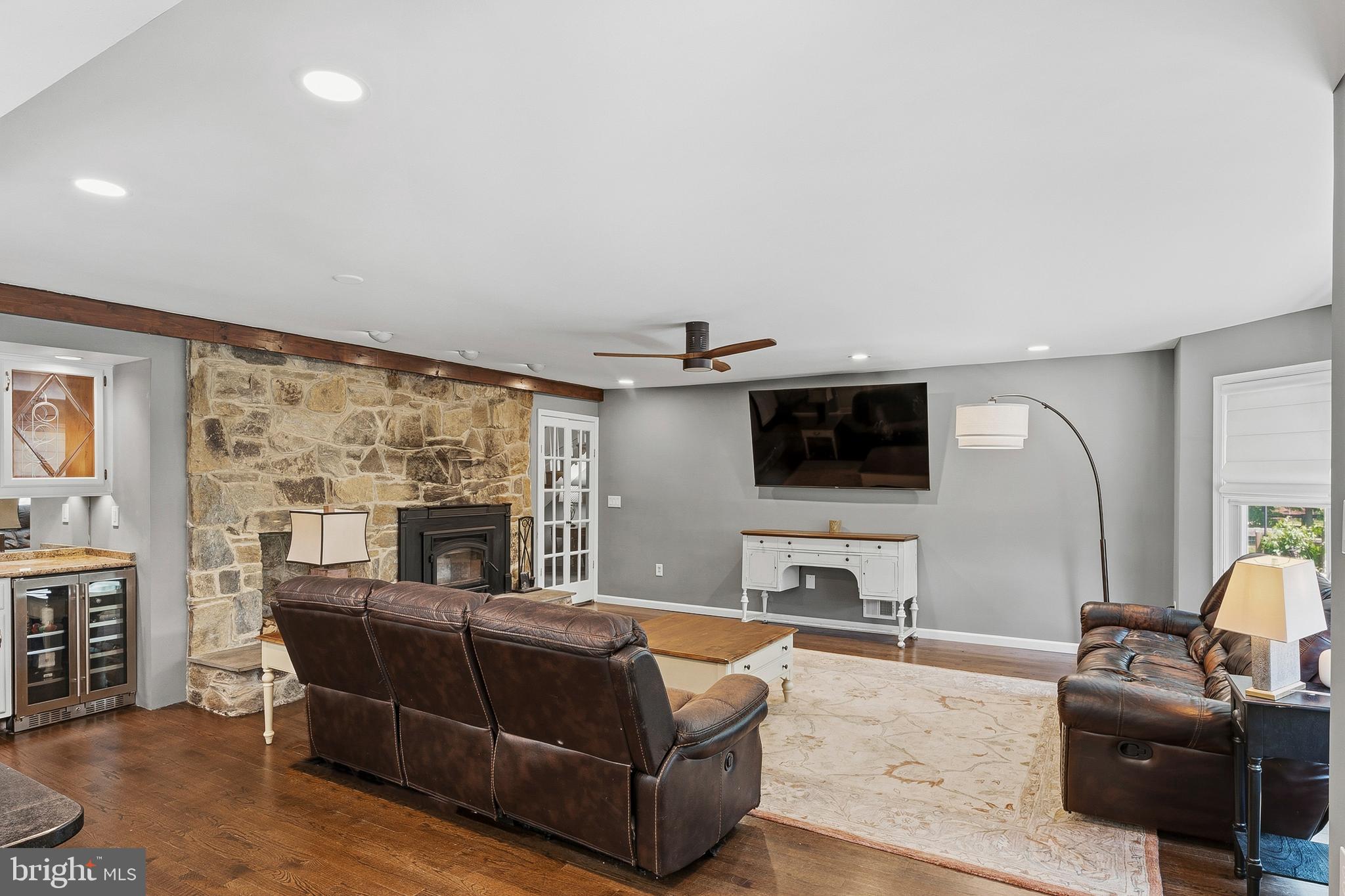 ASHTON OAKS - Residential