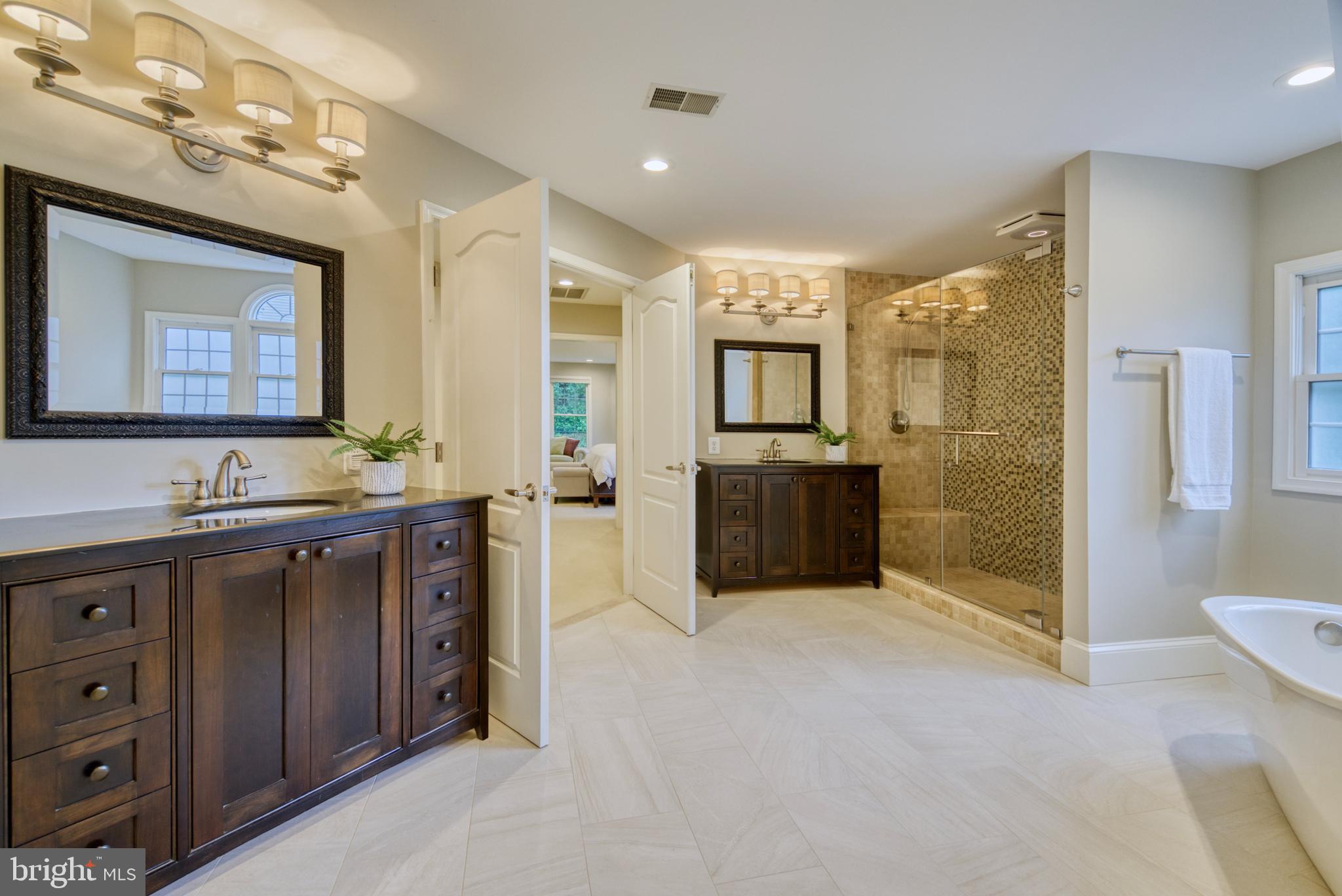 WOODLAND ESTATES - Residential