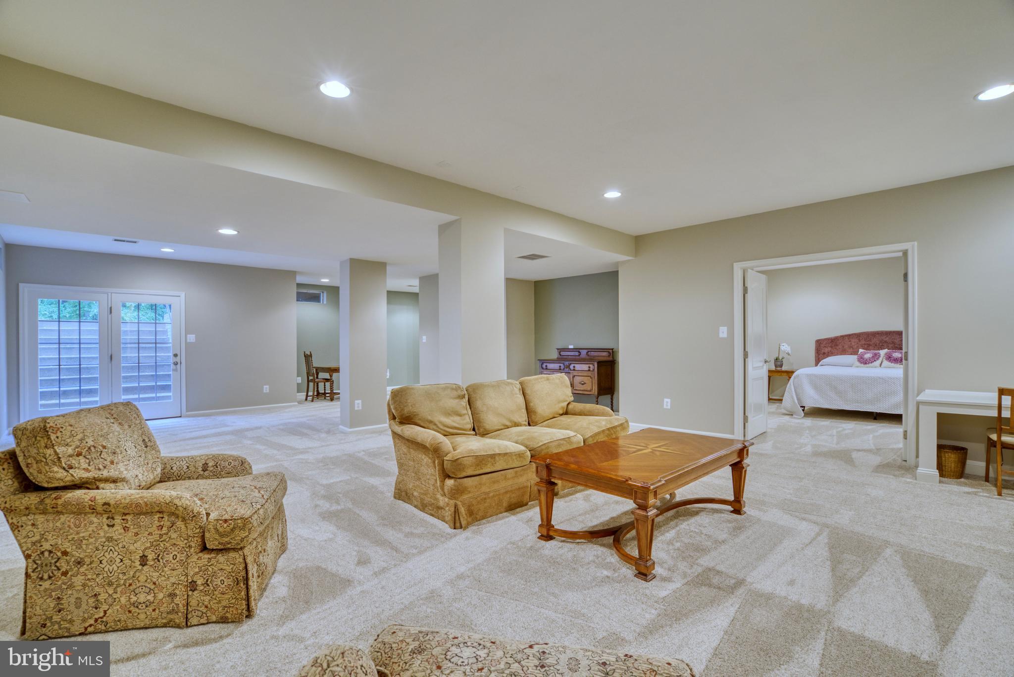 WOODLAND ESTATES - Residential