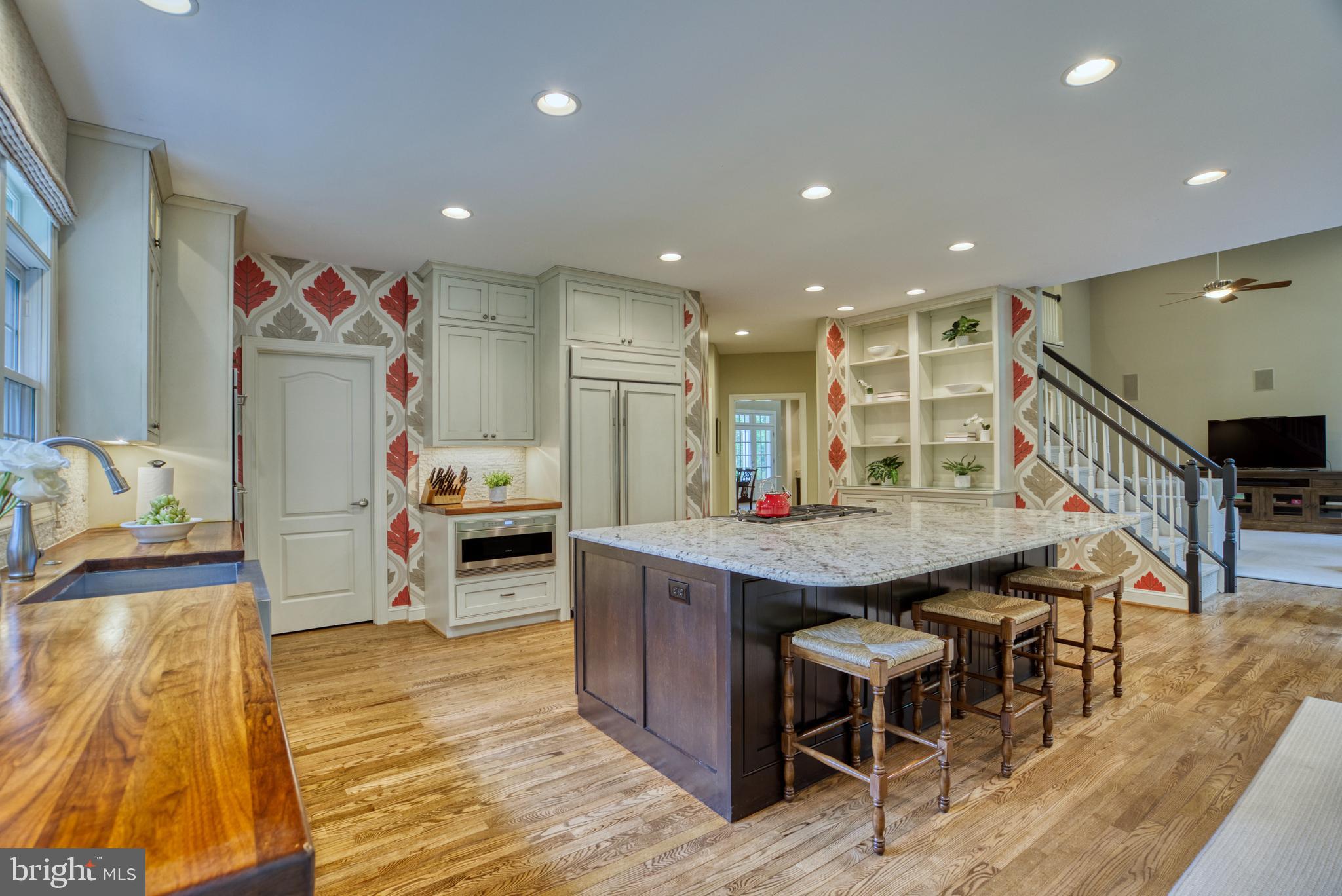 WOODLAND ESTATES - Residential