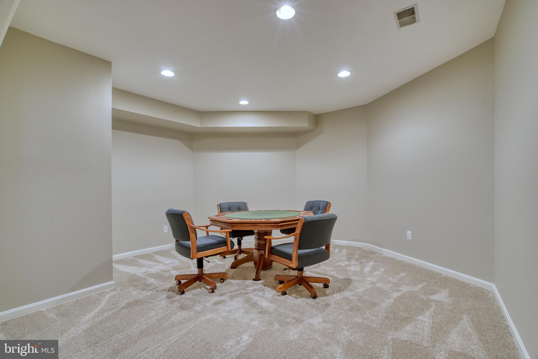 WOODLAND ESTATES - Residential