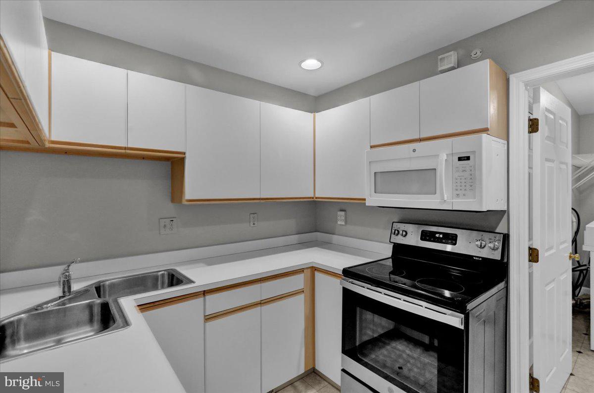 WYOMISSING MEADOWS - Residential