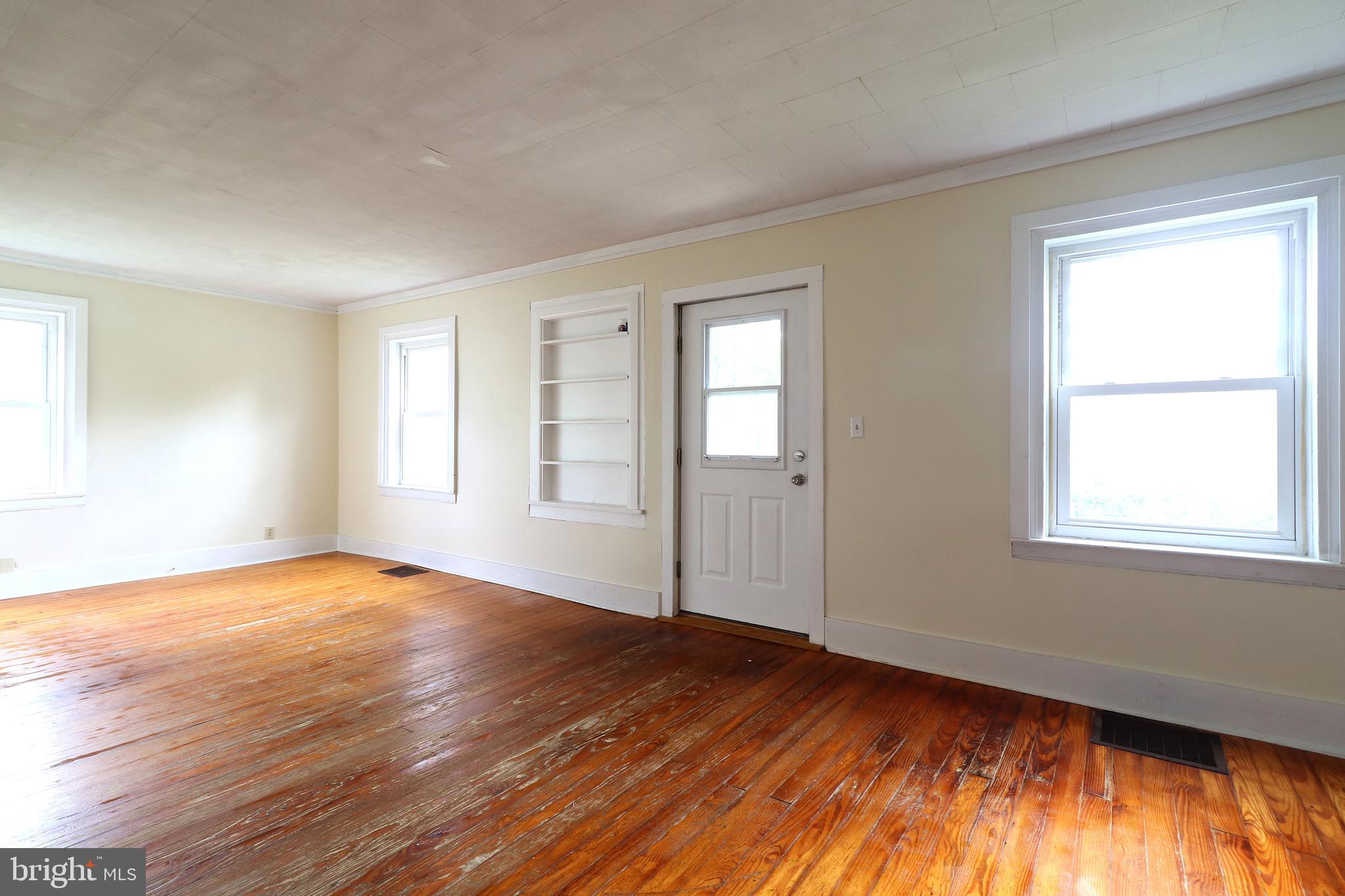 351 WALNUT STREET