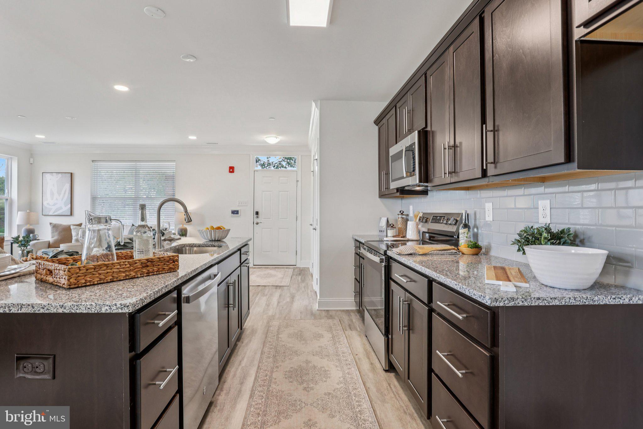 ARBOR PLACE - Residential