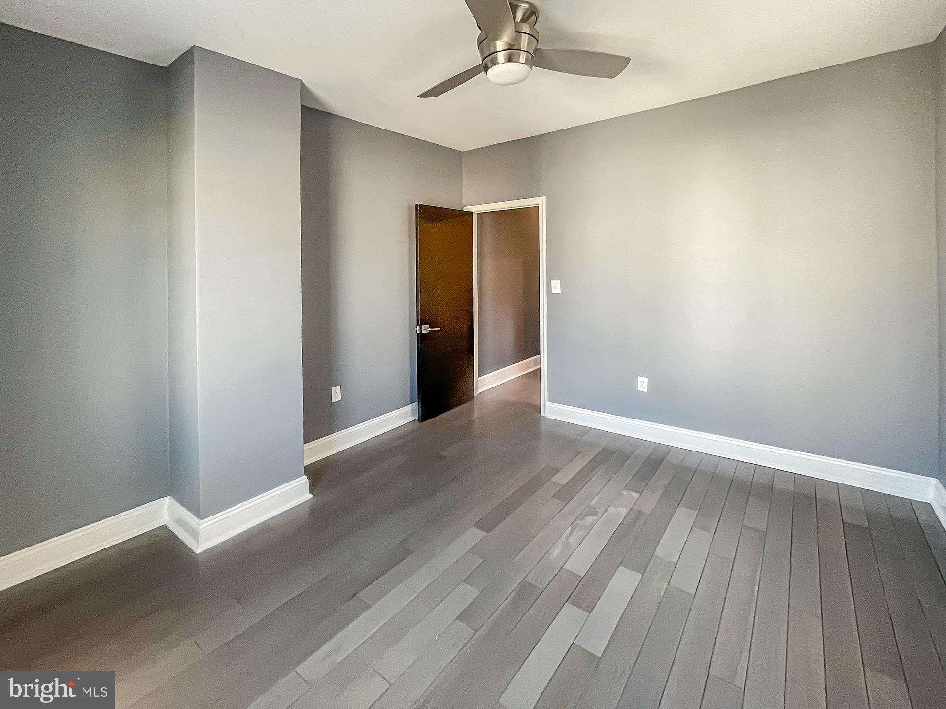 PORT RICHMOND - Residential Lease