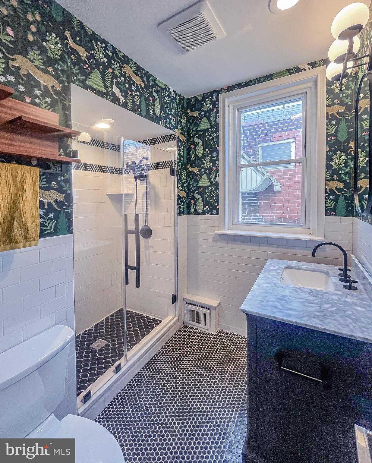 PORT RICHMOND - Residential Lease