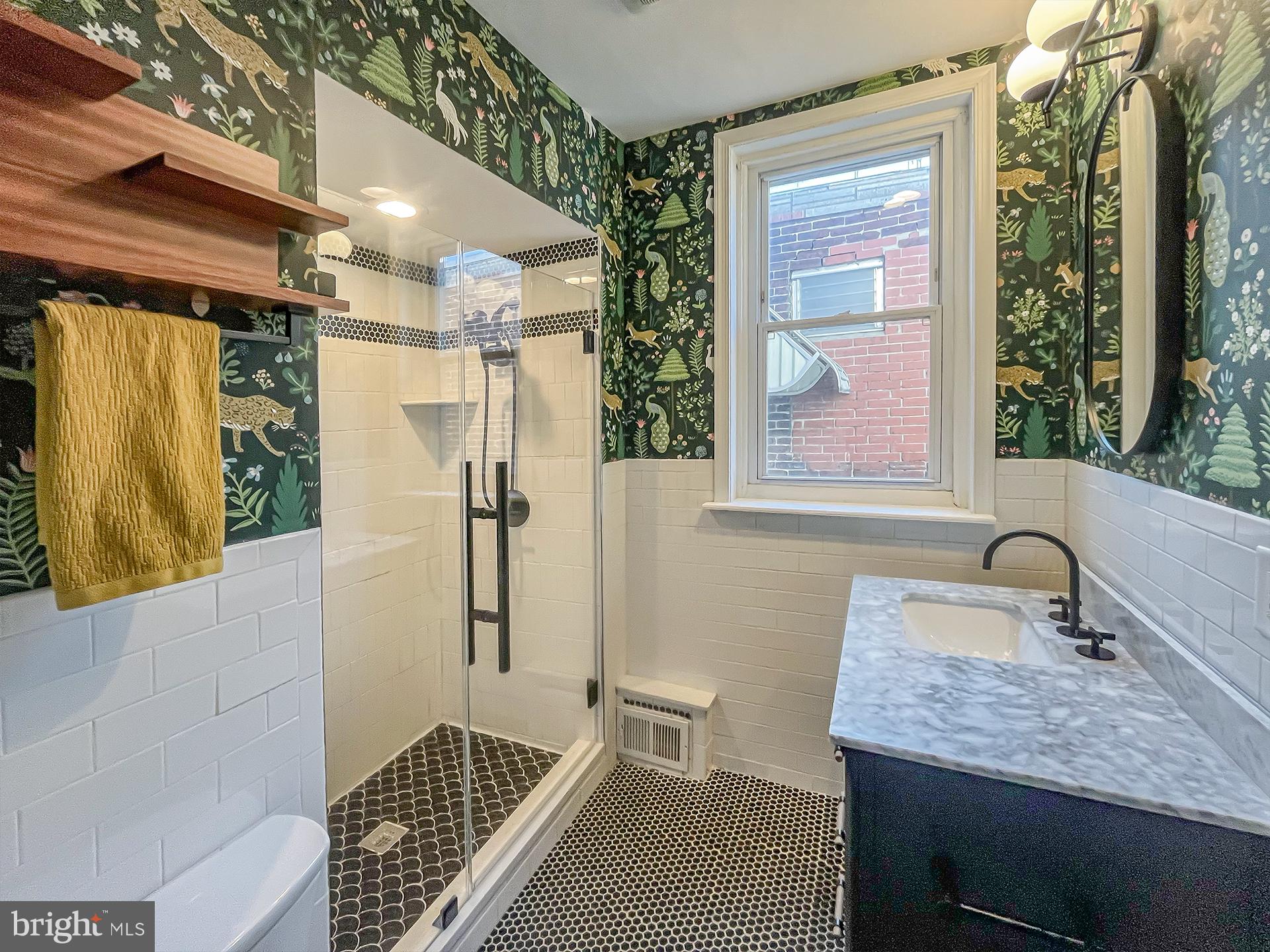 PORT RICHMOND - Residential Lease