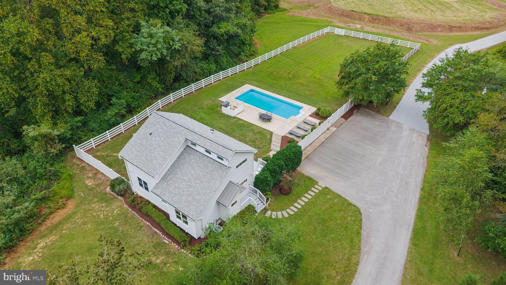 4567 SOLOMONS ISLAND ROAD