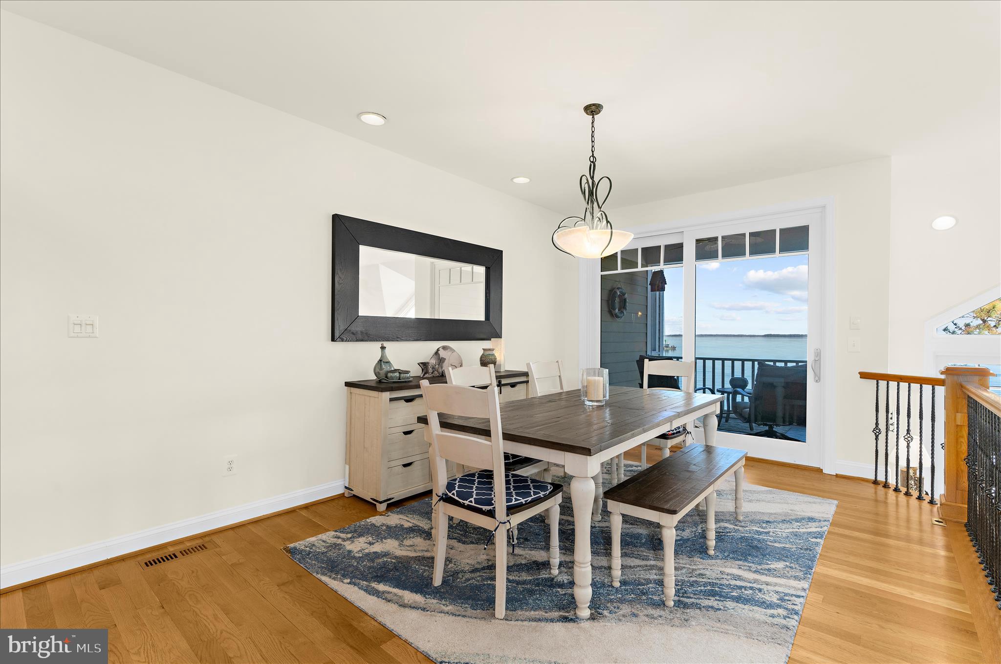 NARROWS POINTE - Residential