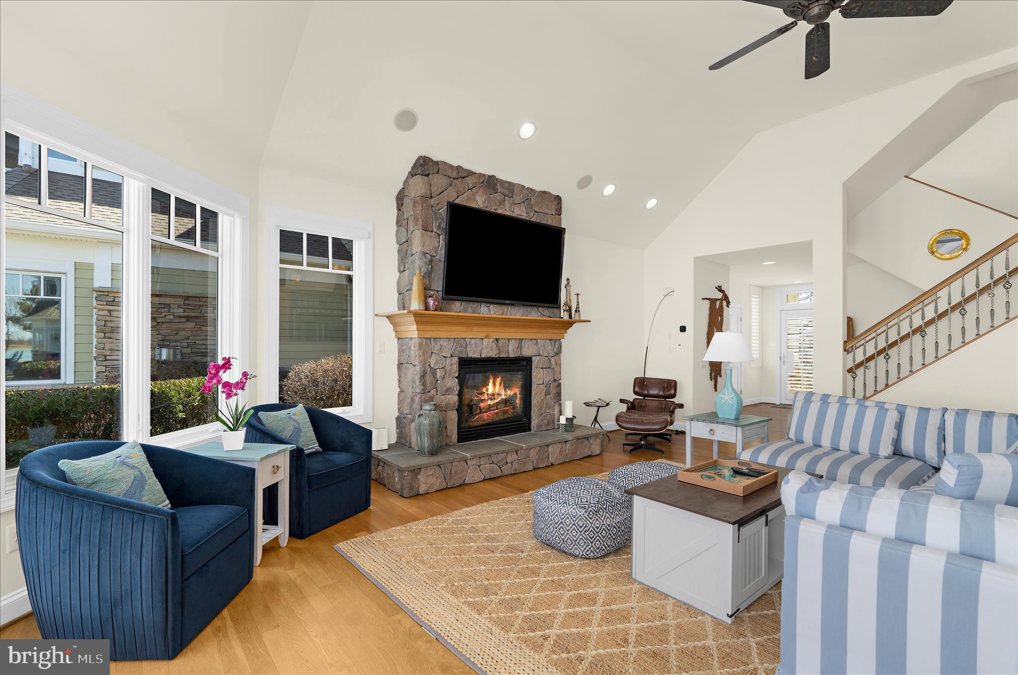 NARROWS POINTE - Residential