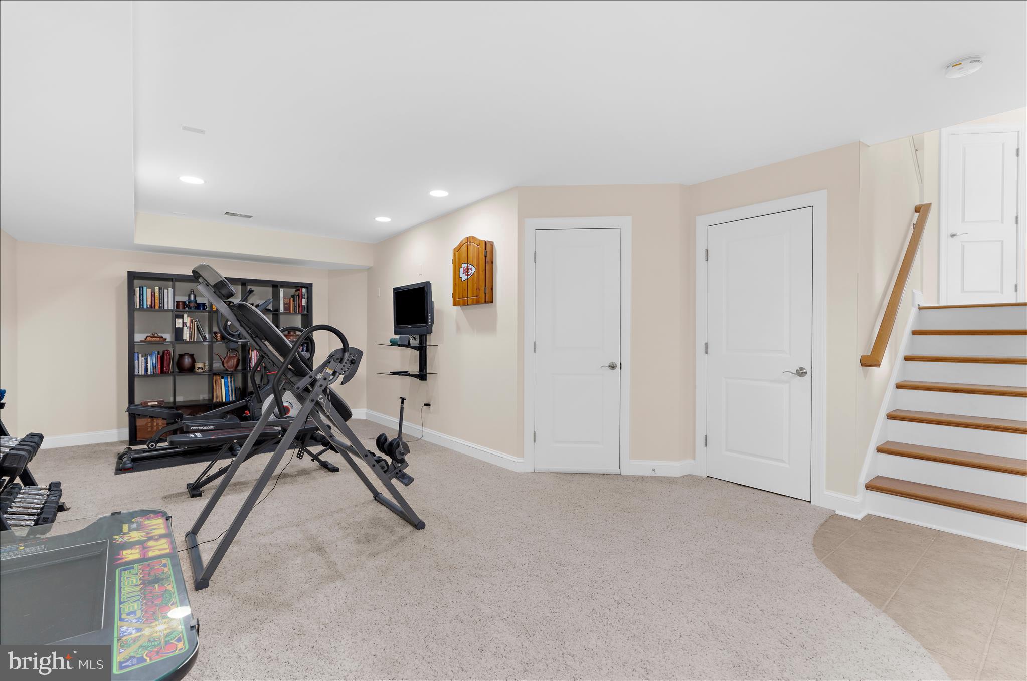 NARROWS POINTE - Residential