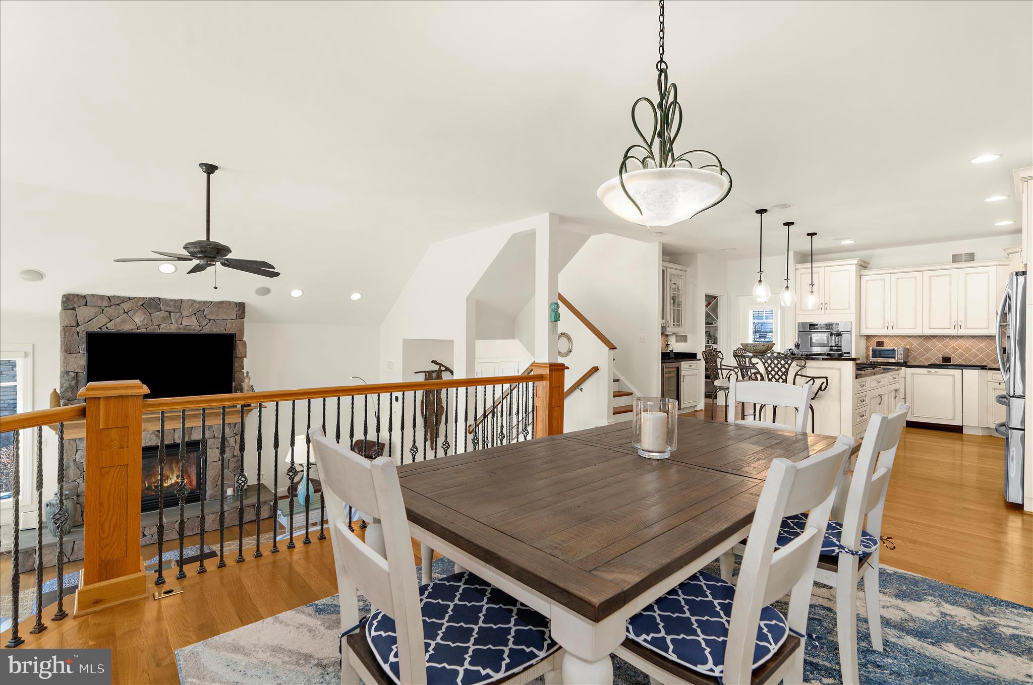 NARROWS POINTE - Residential