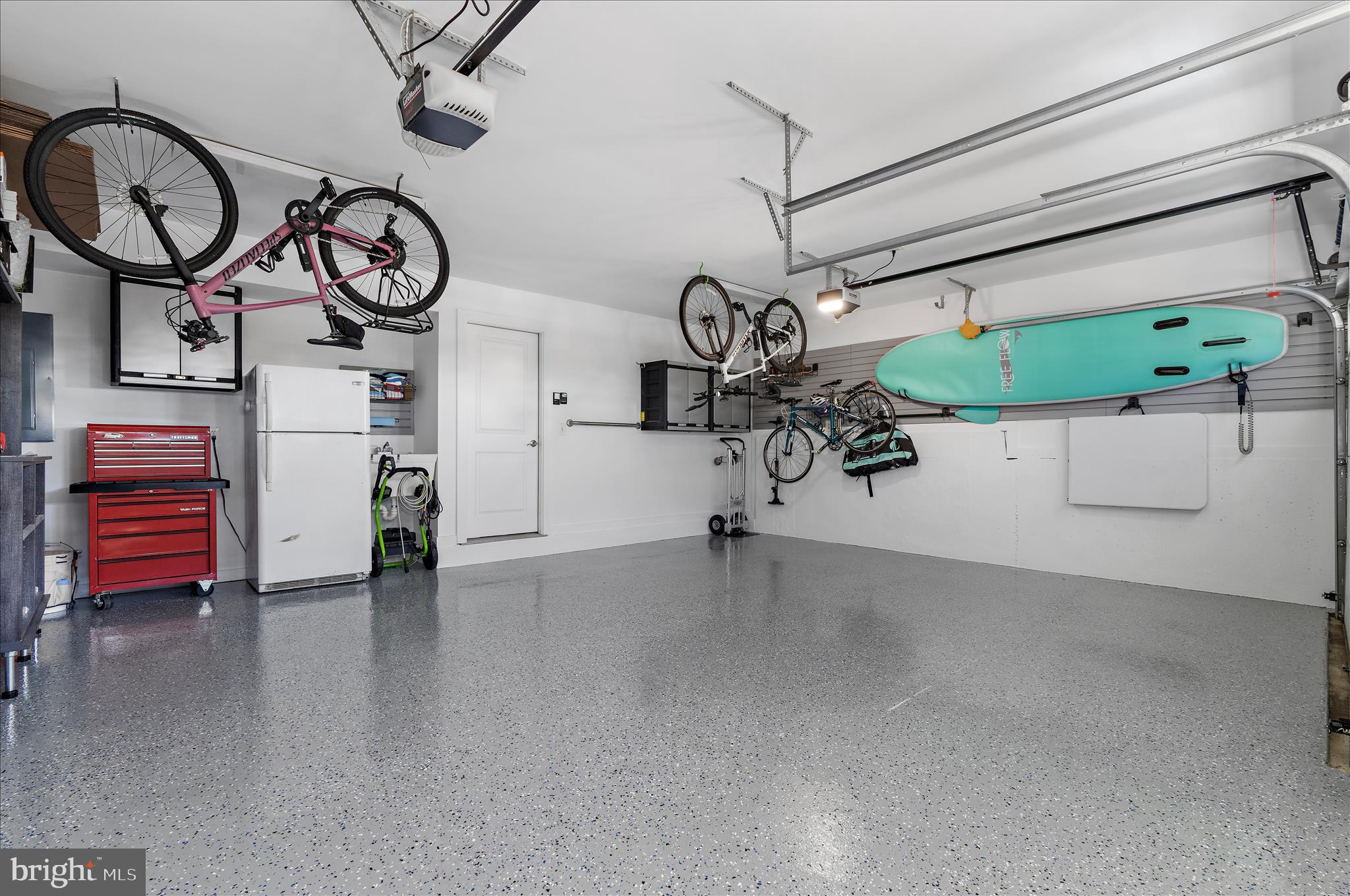 NARROWS POINTE - Residential