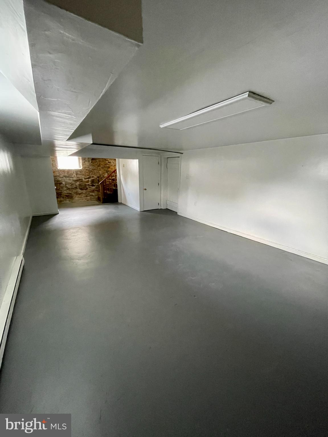 CHARLES TOWN - Commercial Sale