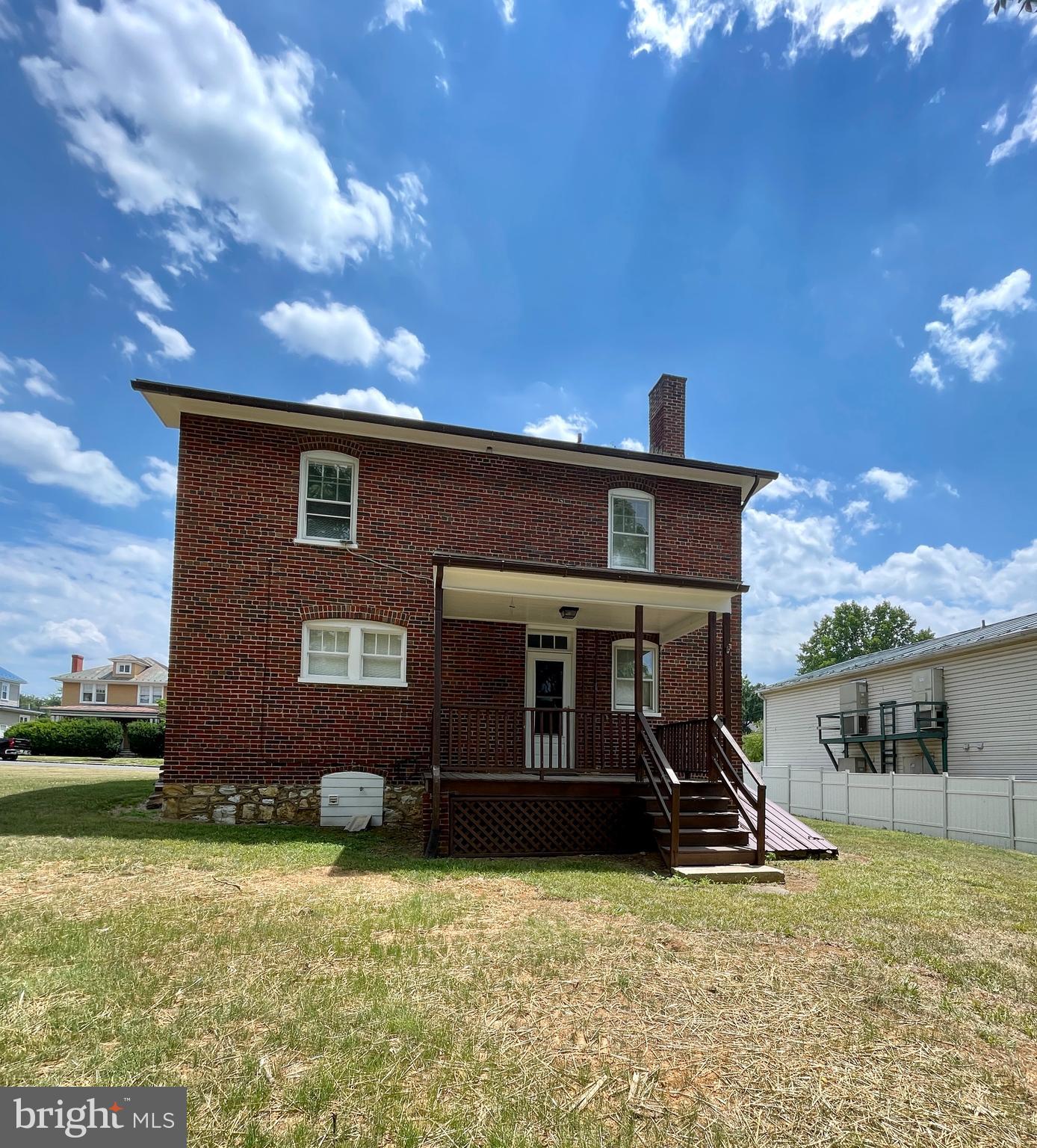 CHARLES TOWN - Commercial Sale