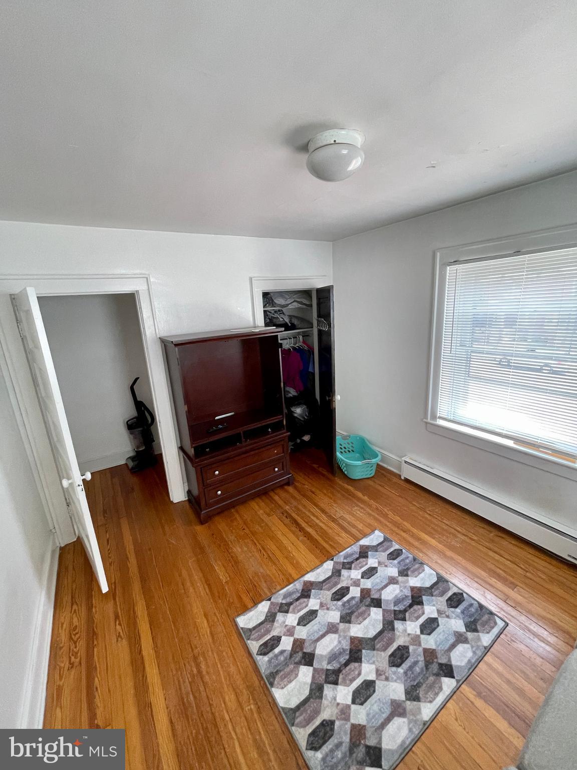 CHARLES TOWN - Commercial Sale